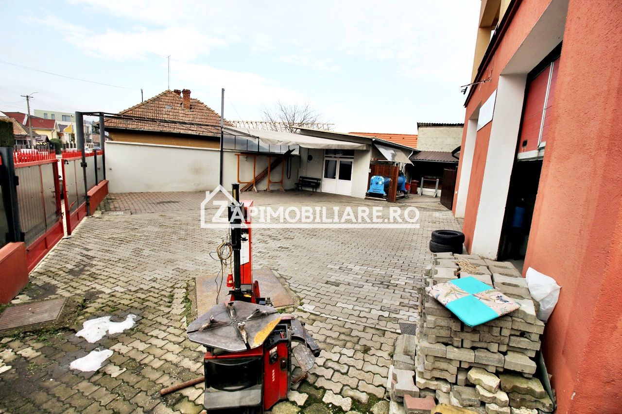 Casa 4 camere+spatiu comercial 420mp.6 bai,720mp teren — fotografia 18
