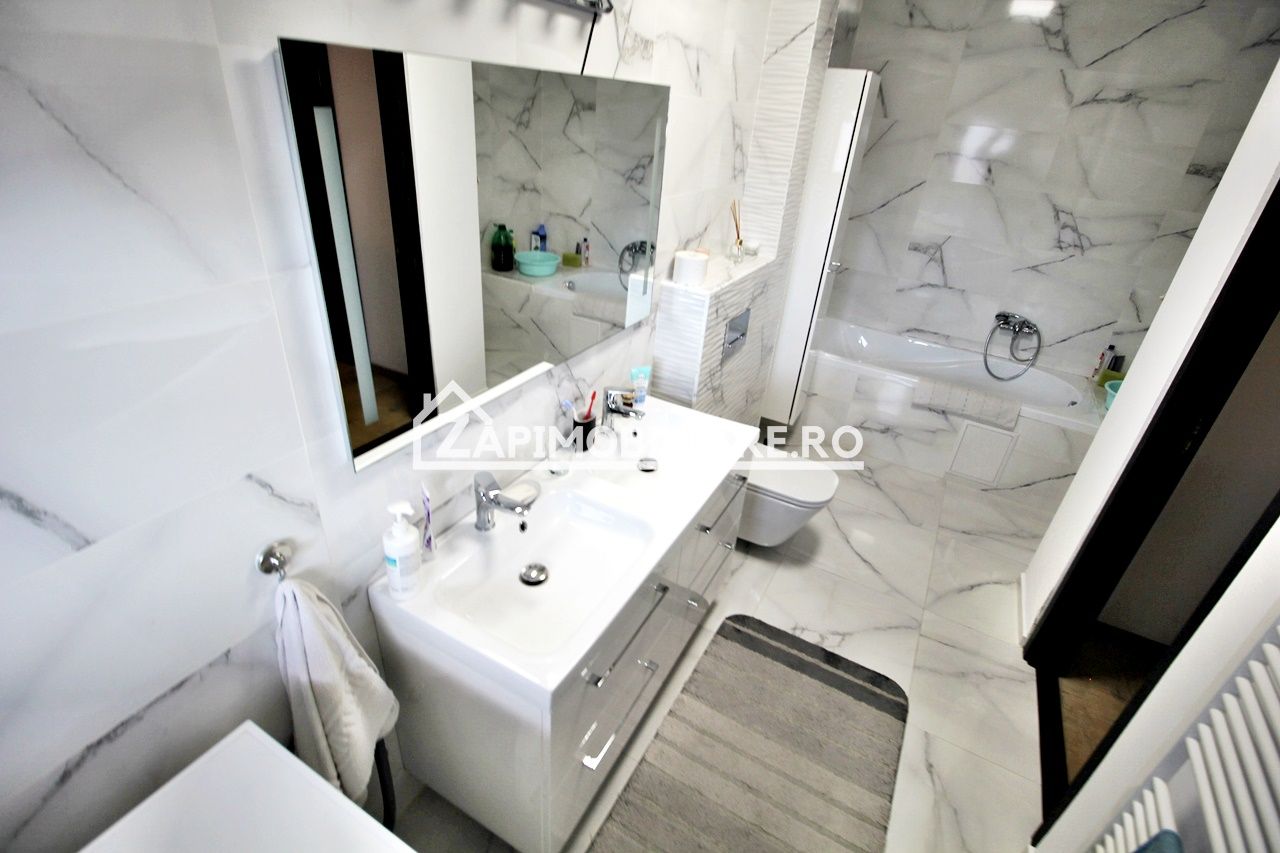 Casa 4 camere+spatiu comercial 420mp.6 bai,720mp teren — fotografia 7