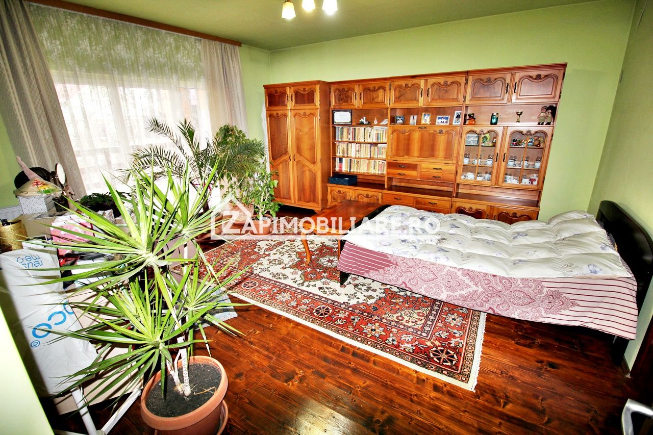 Casa 4 camere+spatiu comercial 420mp.6 bai,720mp teren — fotografia 9