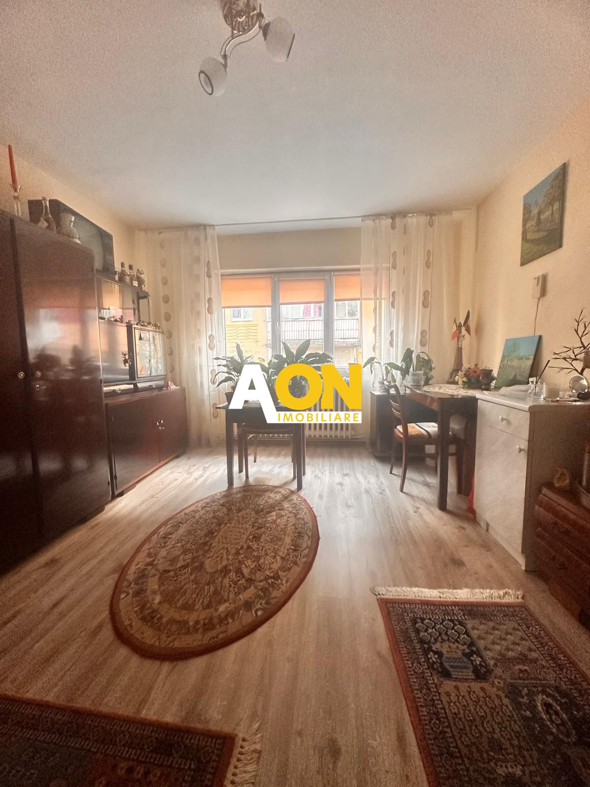 Garsoniera Etaj 1, Zona Cetate, Decomandata