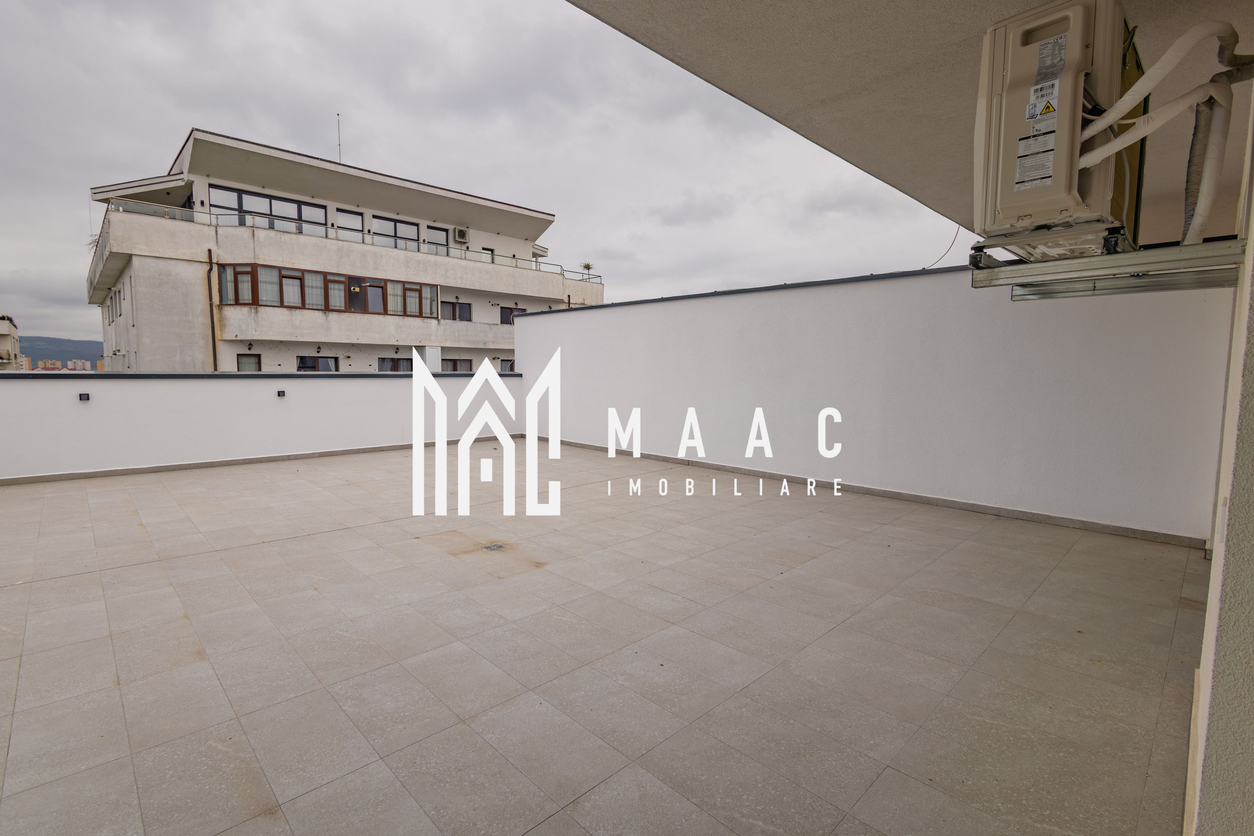 Penthouse | 4 camere | Balcon | Parcare | Terasa | D. Stanca — fotografia 15