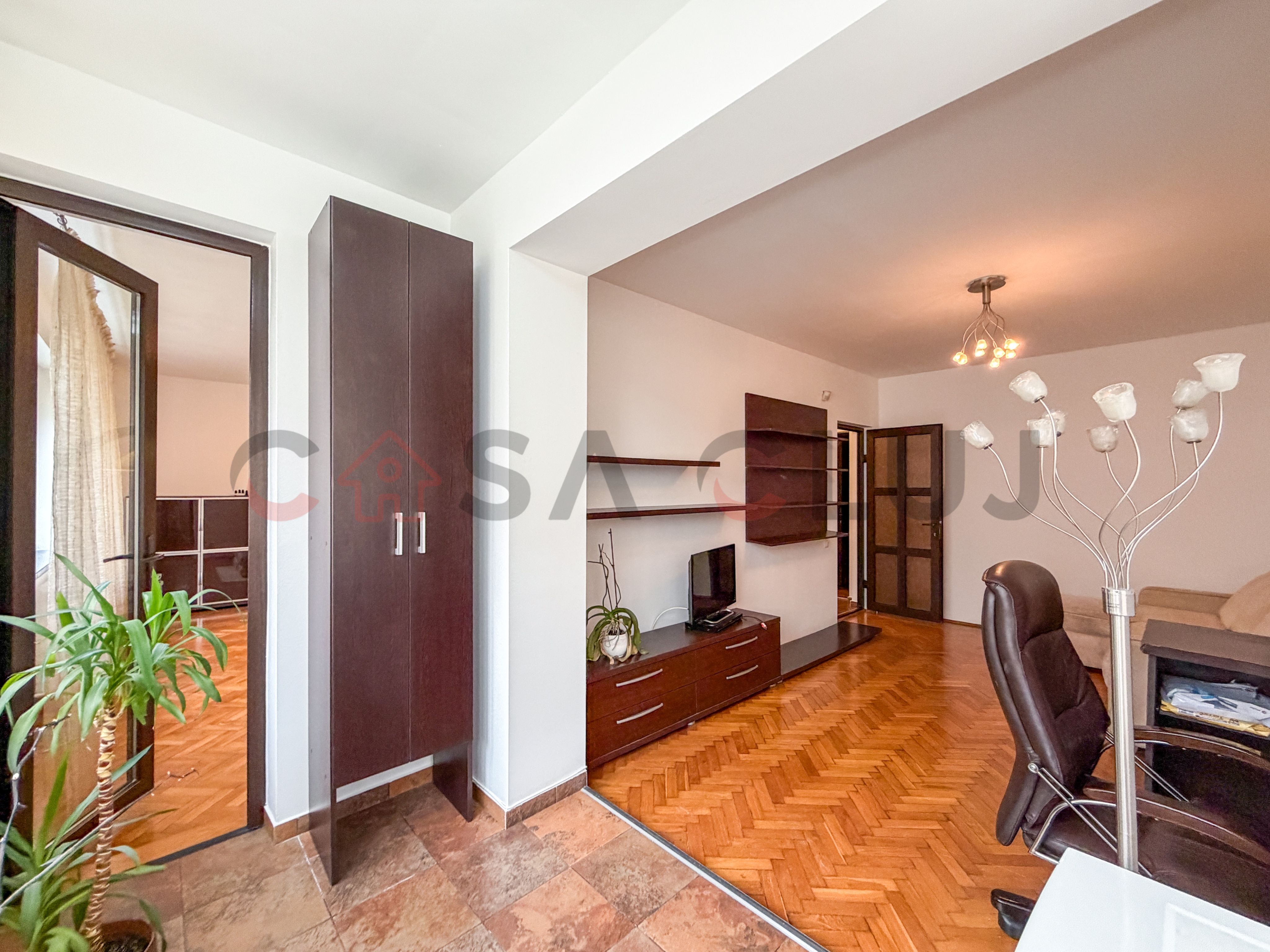 3 camere, confort sporit, garaj cu CF,Plopilor Vechi! — fotografia 7