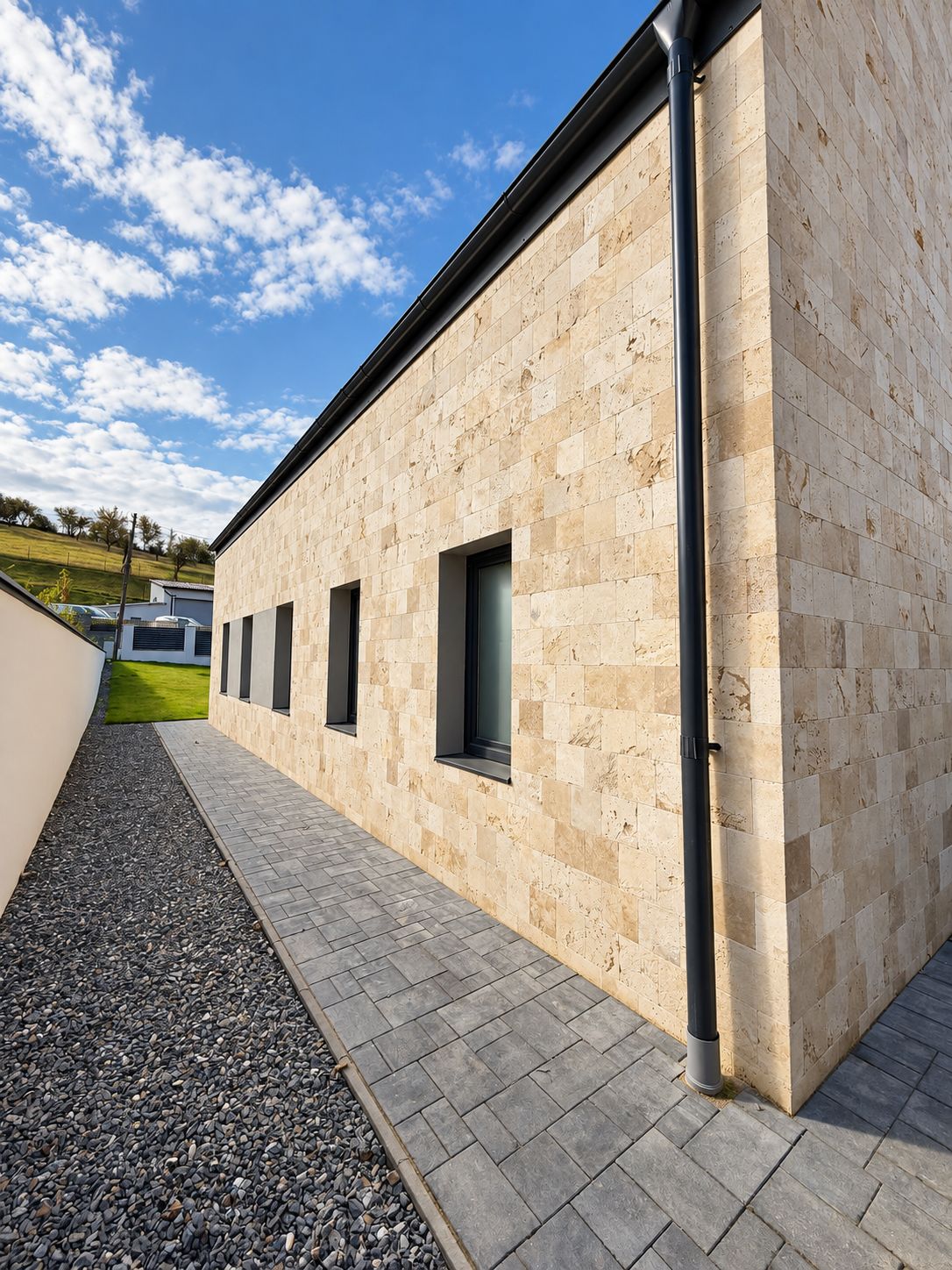 Casa individuala 6 camere, 5 bai, terasa la etaj, curte, P+ET+POD — fotografia 12