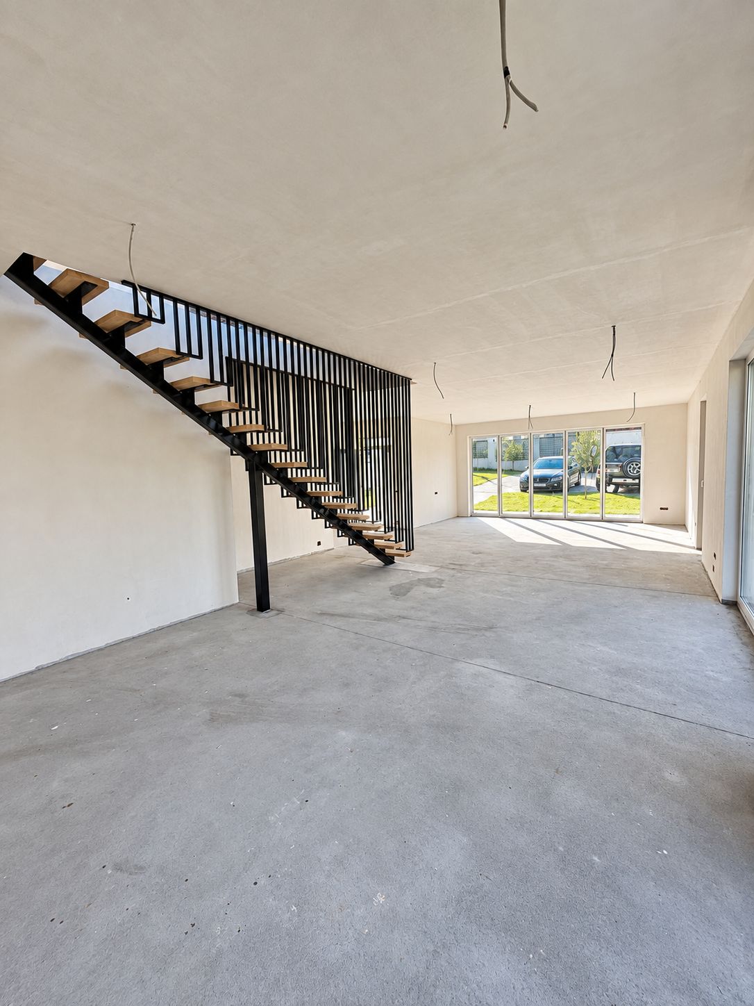 Casa individuala 6 camere, 5 bai, terasa la etaj, curte, P+ET+POD — fotografia 17