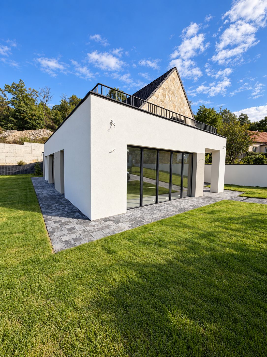 Casa individuala 6 camere, 5 bai, terasa la etaj, curte, P+ET+POD — fotografia 8