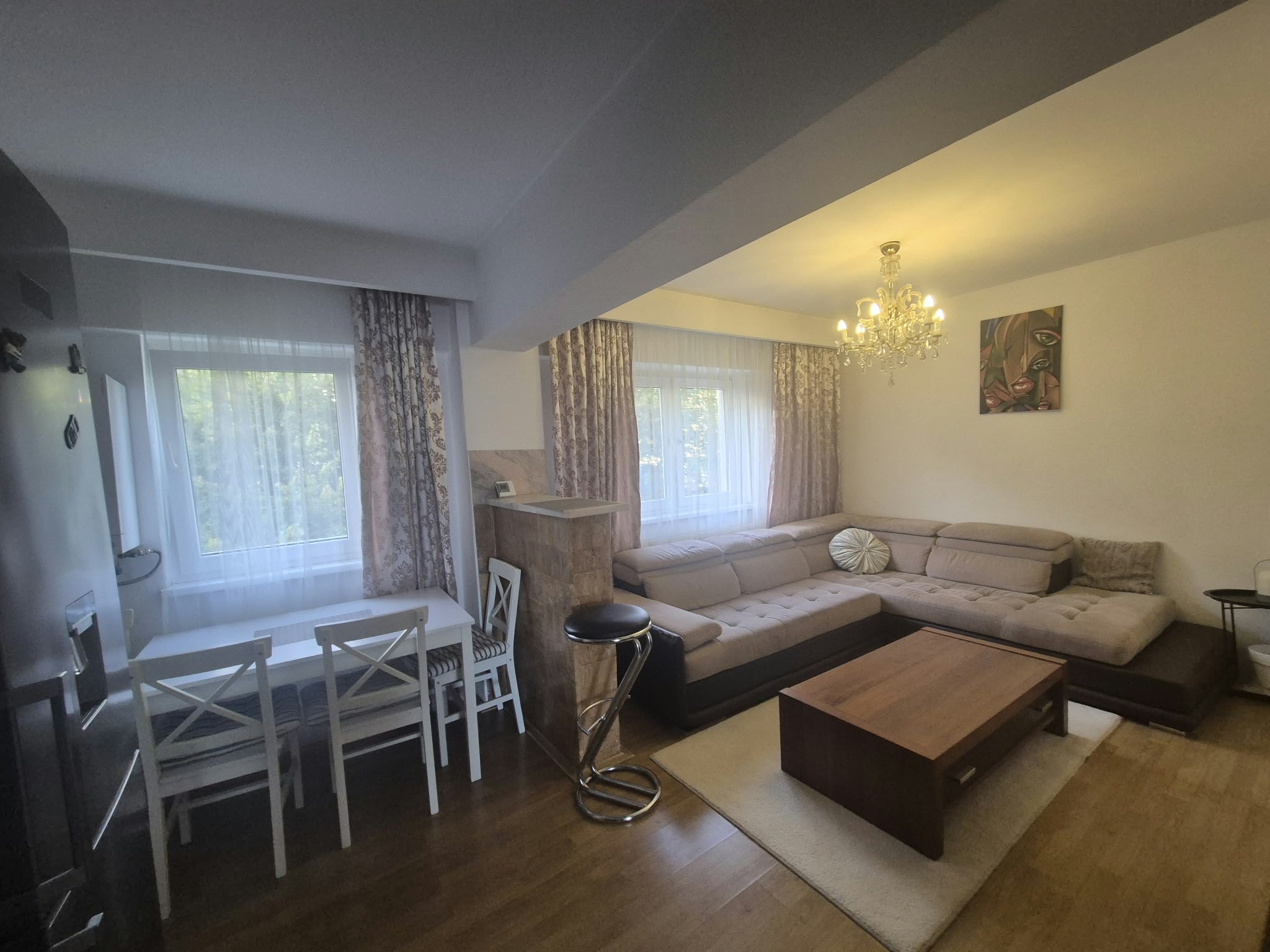 Apartament 3 camere de închiriat – Gh. Doja, etaj intermediar, mobilat și utilat. — fotografia 4