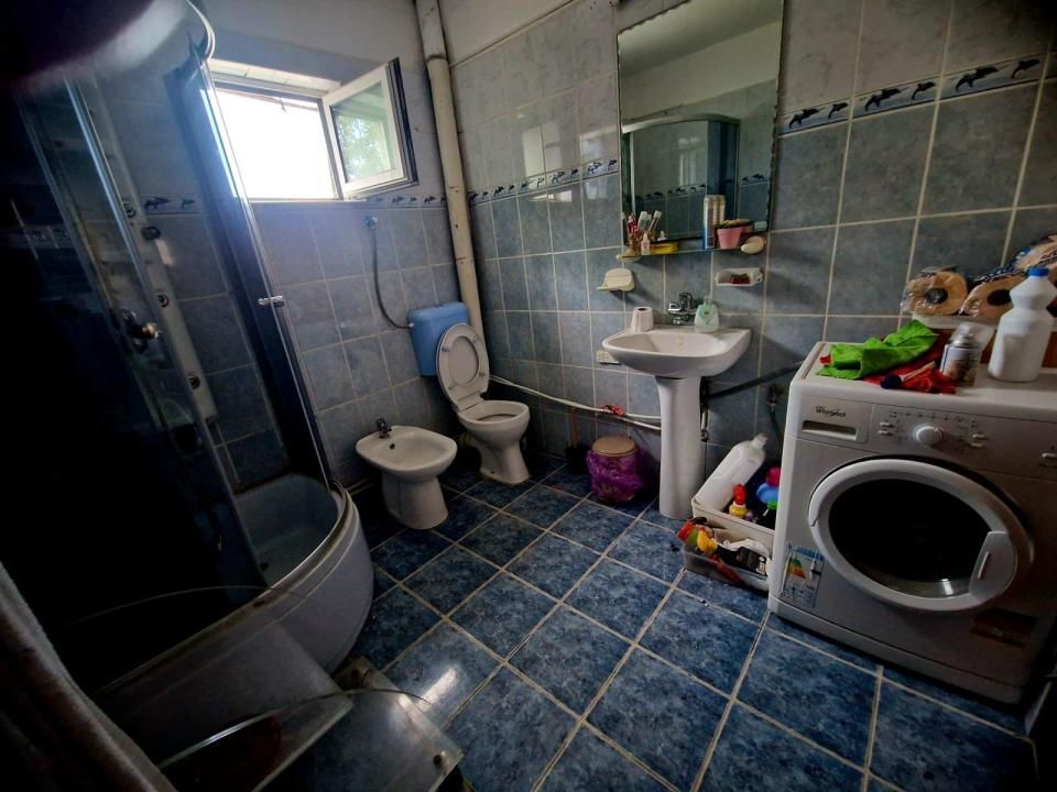 Casa  central Paulesti 450 mp s.c.  775 mp teren — fotografia 6