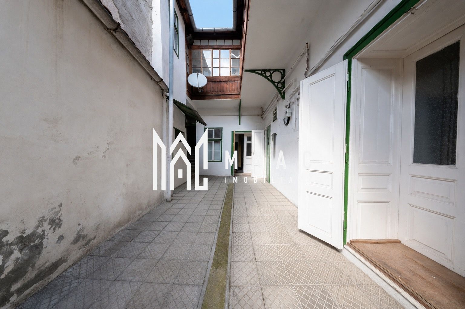 Casă 6 camere | Ultracentral Sibiu | 280 mp, curte proprie — fotografia 11