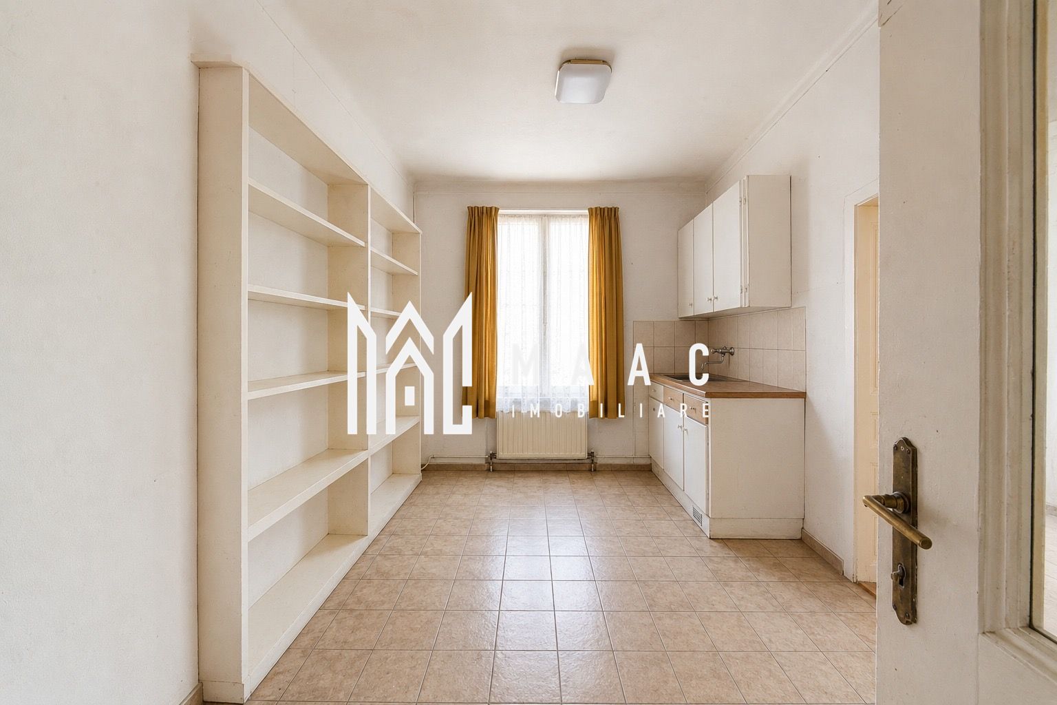Casă 6 camere | Ultracentral Sibiu | 280 mp, curte proprie — fotografia 12