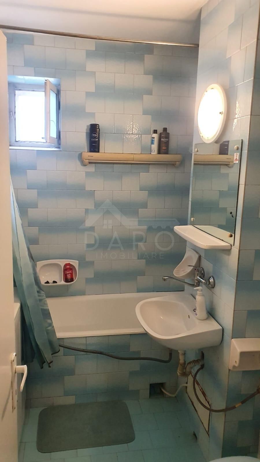 Apartament doua camere de inchiriat -350 EUR -TUDOR — fotografia 5