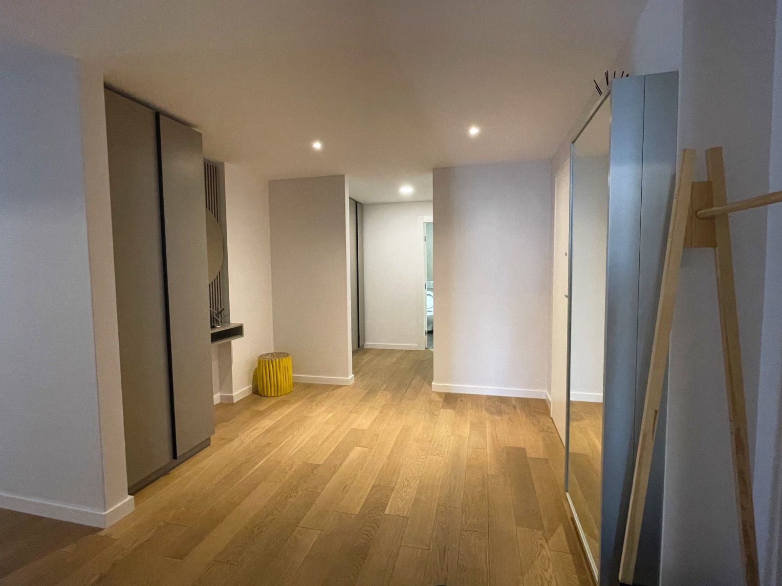 One Herastrau Towers | Zona de dressing | Apartament exclusivist | Lux — fotografia 7