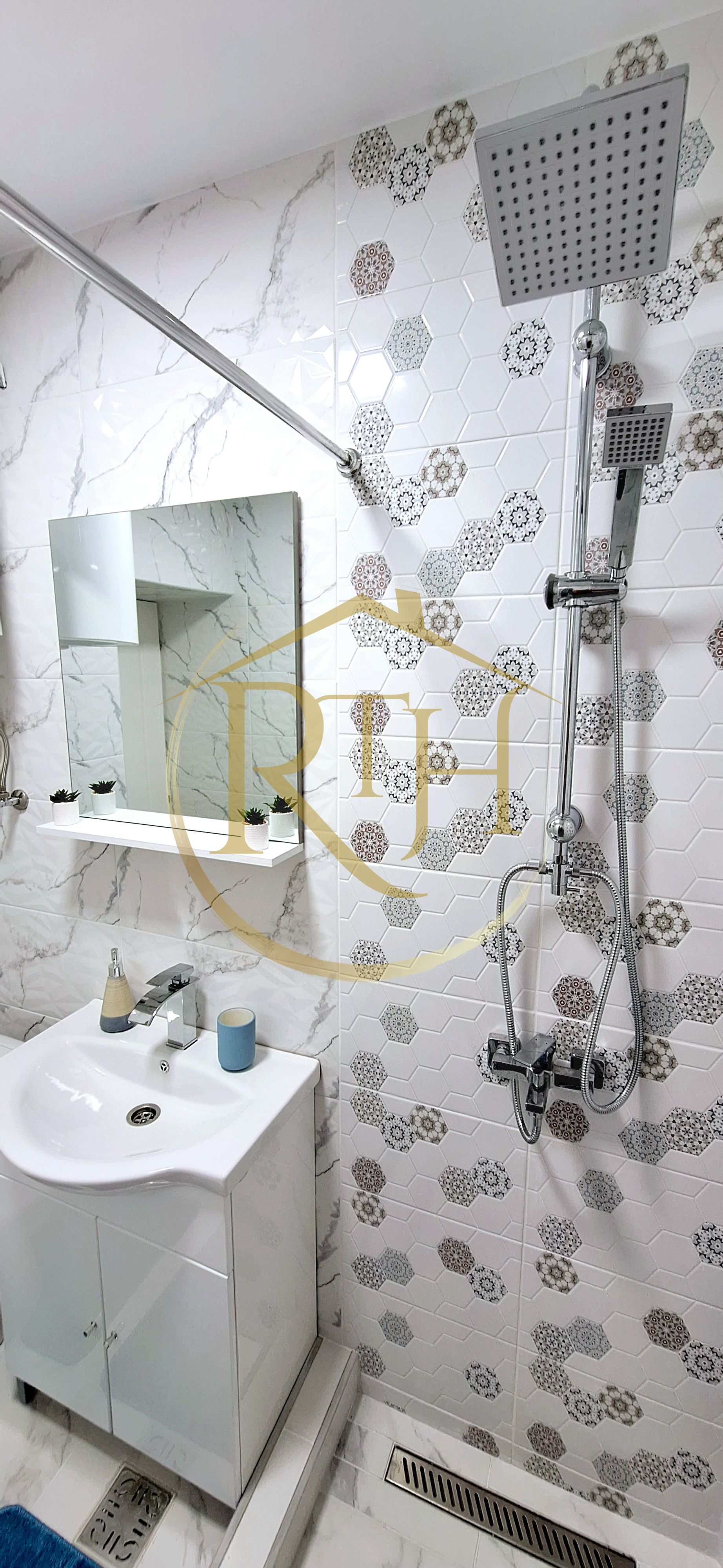 Cazare Clisura Dunarii, Moldova Noua, Apartament 2 camere zona Centrala — fotografia 15