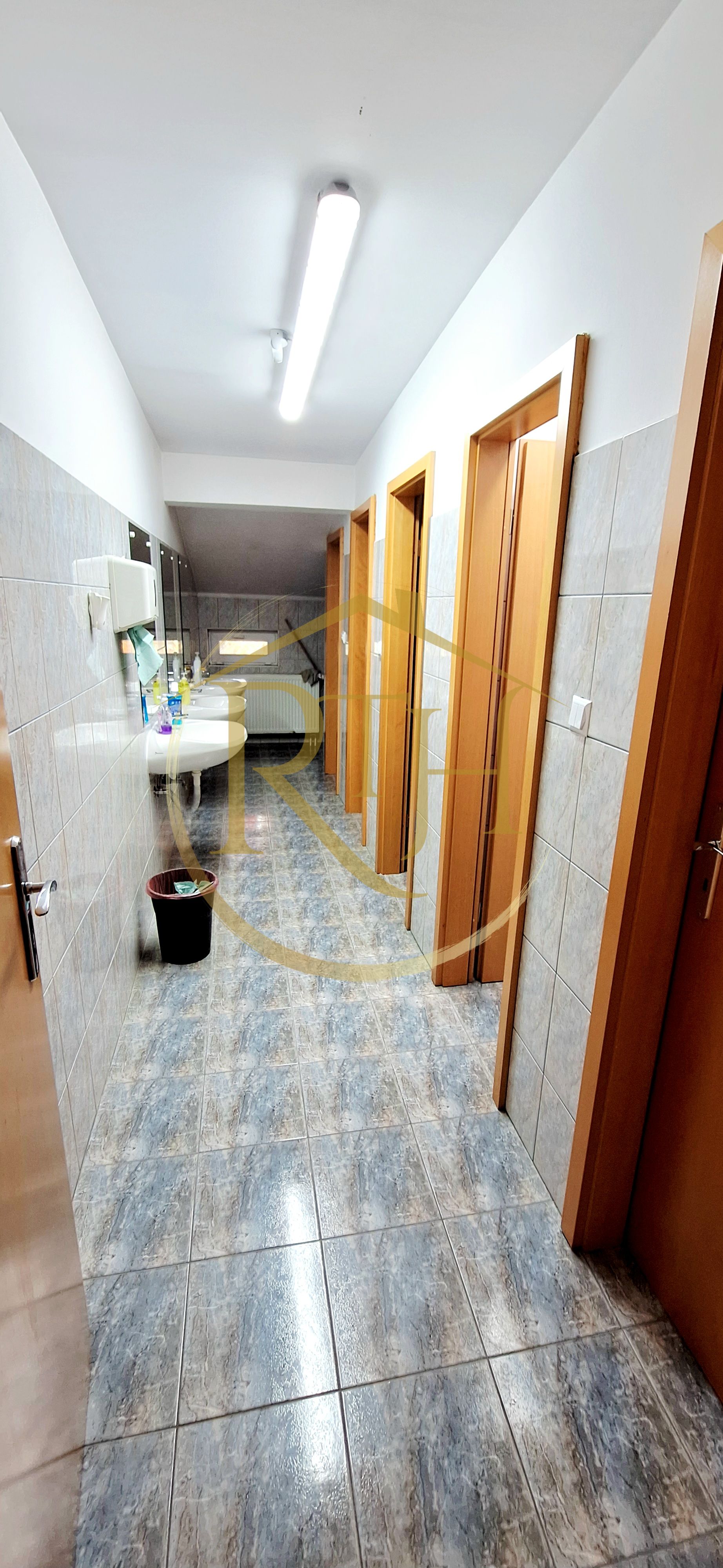 Oferim spre inchiriere spatii pentru birouri, zona Soarelui, parcare privata — fotografia 14