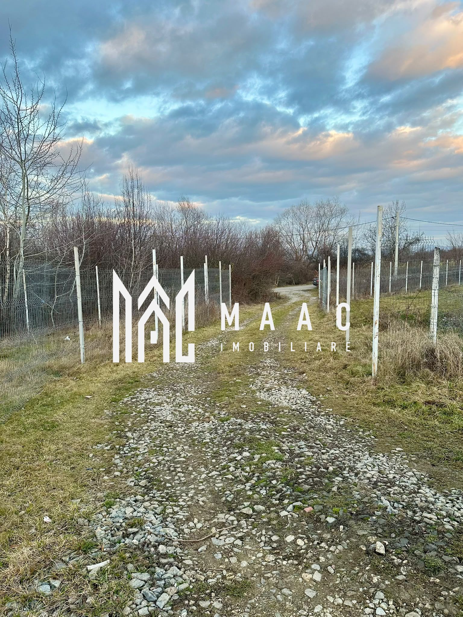 Teren intravilan de vânzare | Sibiel | 1.821 mp | vedere spre munte — fotografia 9