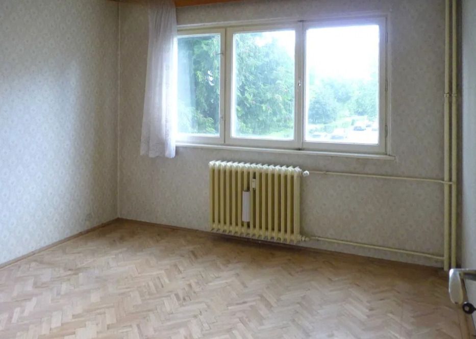 3 Camere în Astra Etaj 1 Vedere Liberă Necesită Renovare — fotografia 4