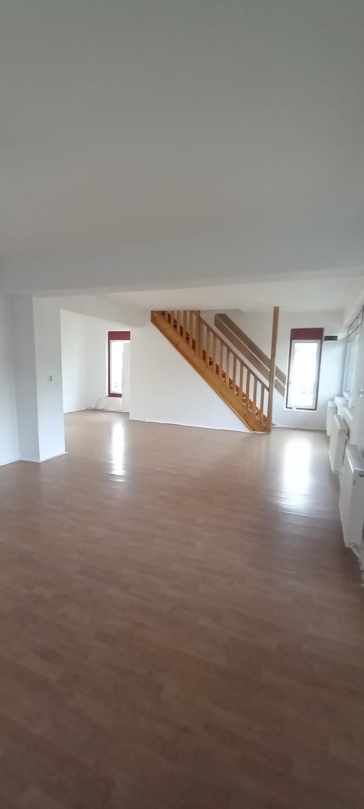 Oportunitate rară – apartament pe doua niveluri+o garsoniera!! — fotografia 2
