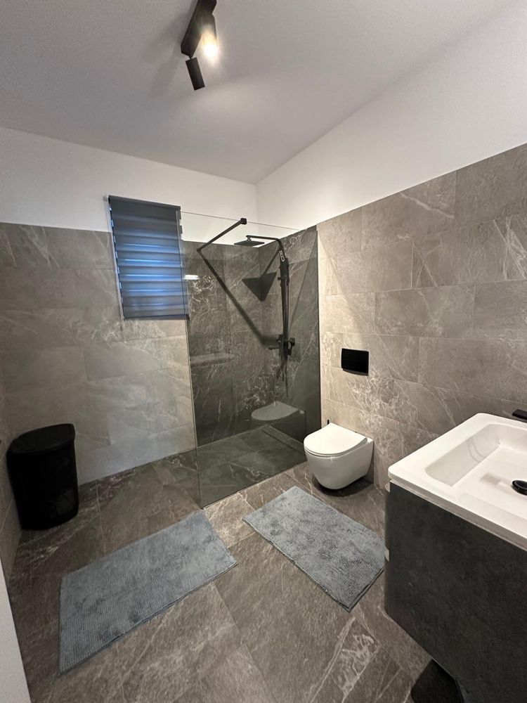 Vând apartament cu trei camere — fotografia 6