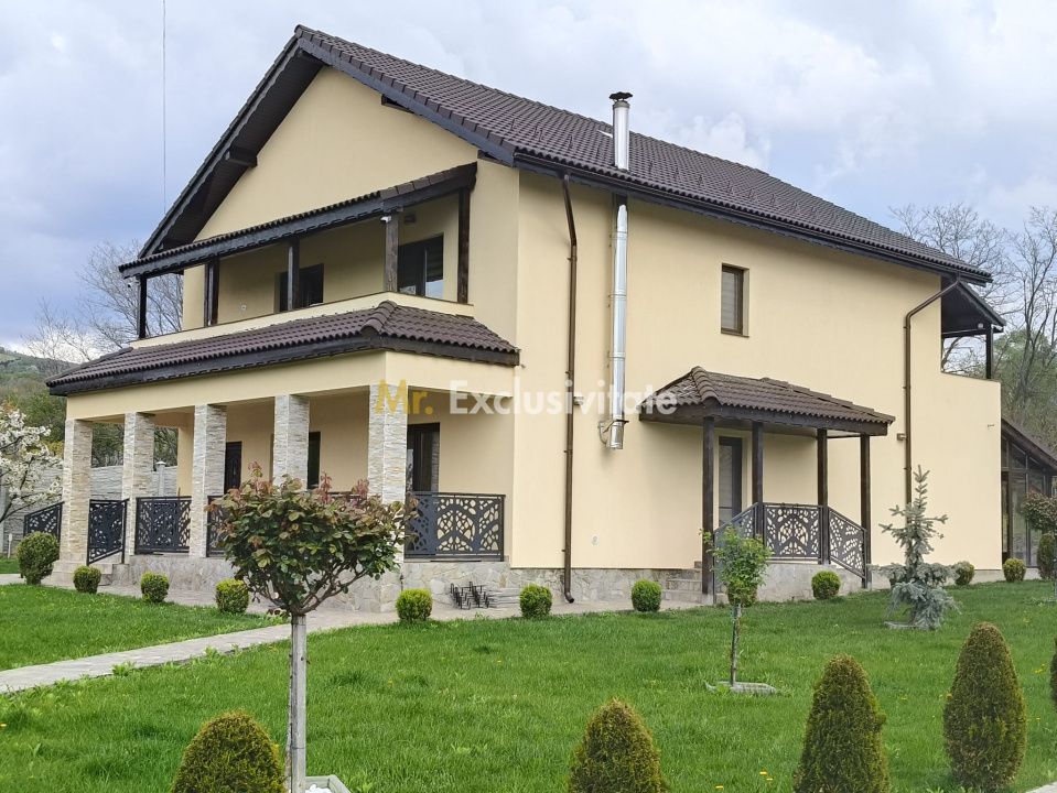 Vilă premium P+1 în Crasna, autonomie, 2.775 mp teren — fotografia 5