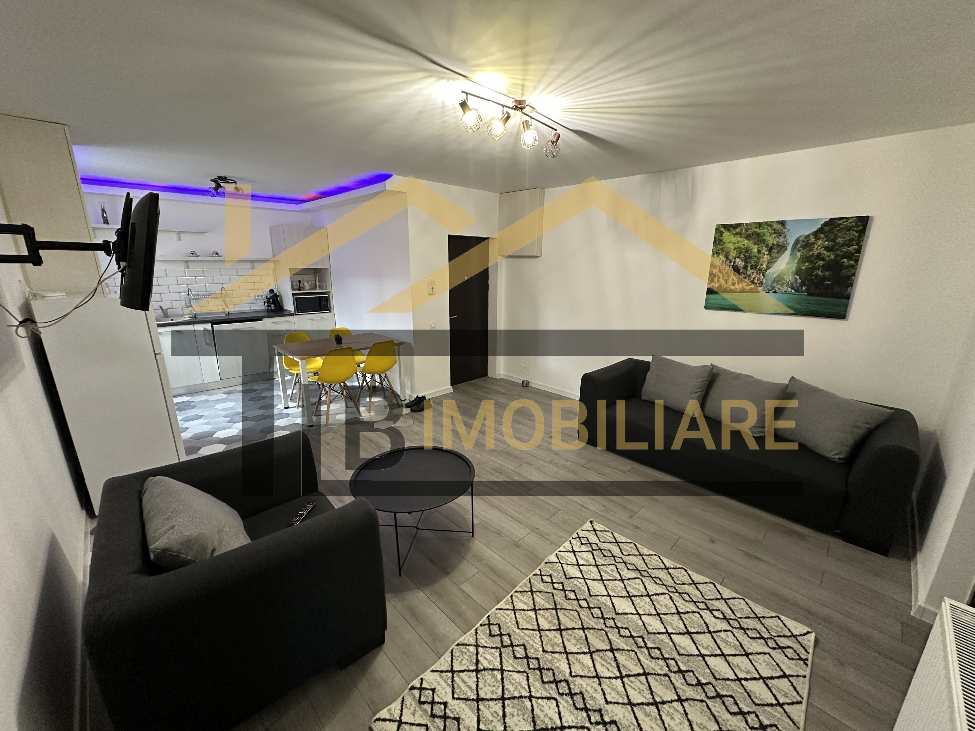 Apartament de 3 camere, 70mp, parcare, Zona Semi-Central