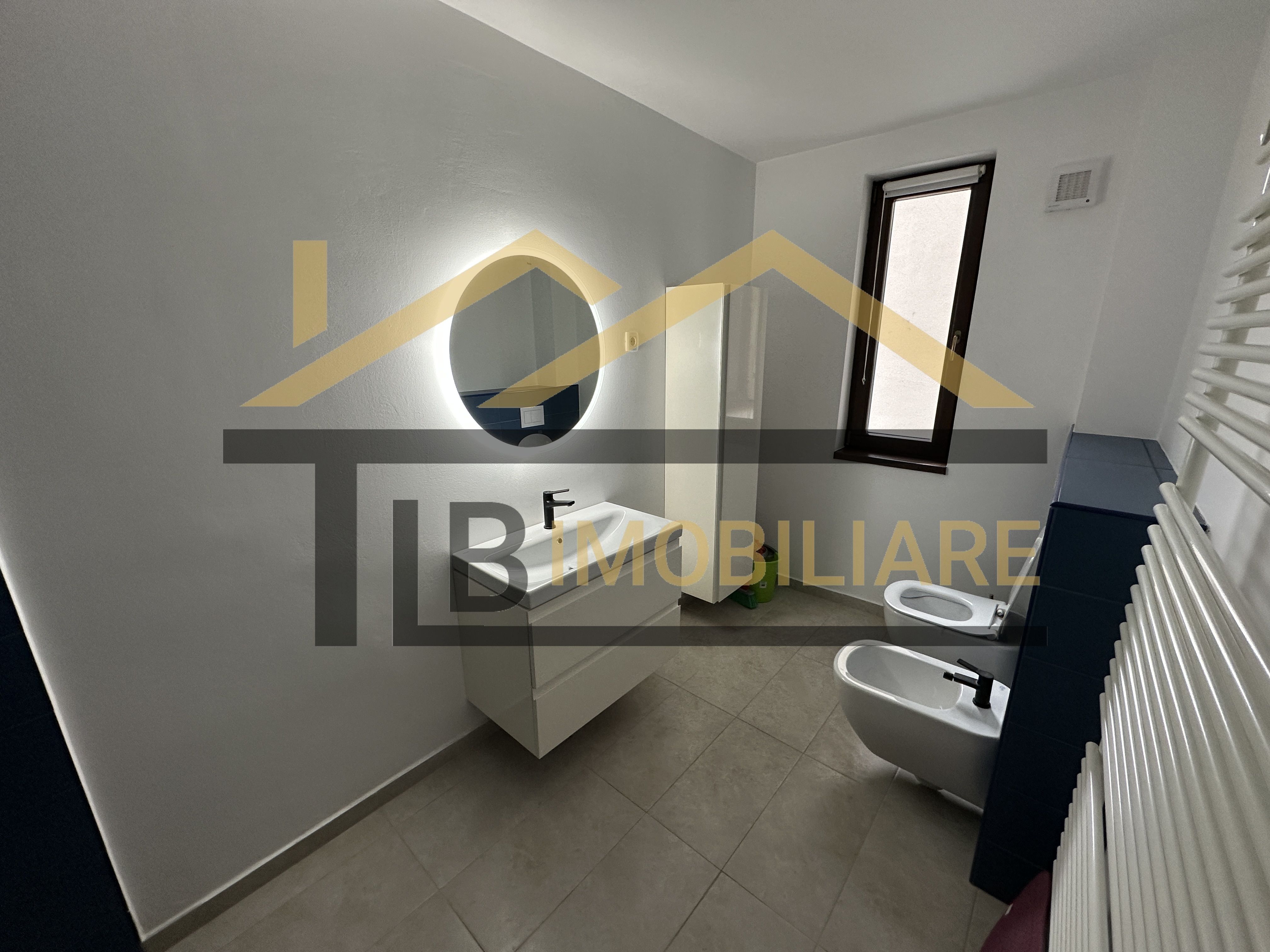 Apartament de 3 camere, 70mp, parcare, Zona Semi-Central — fotografia 10