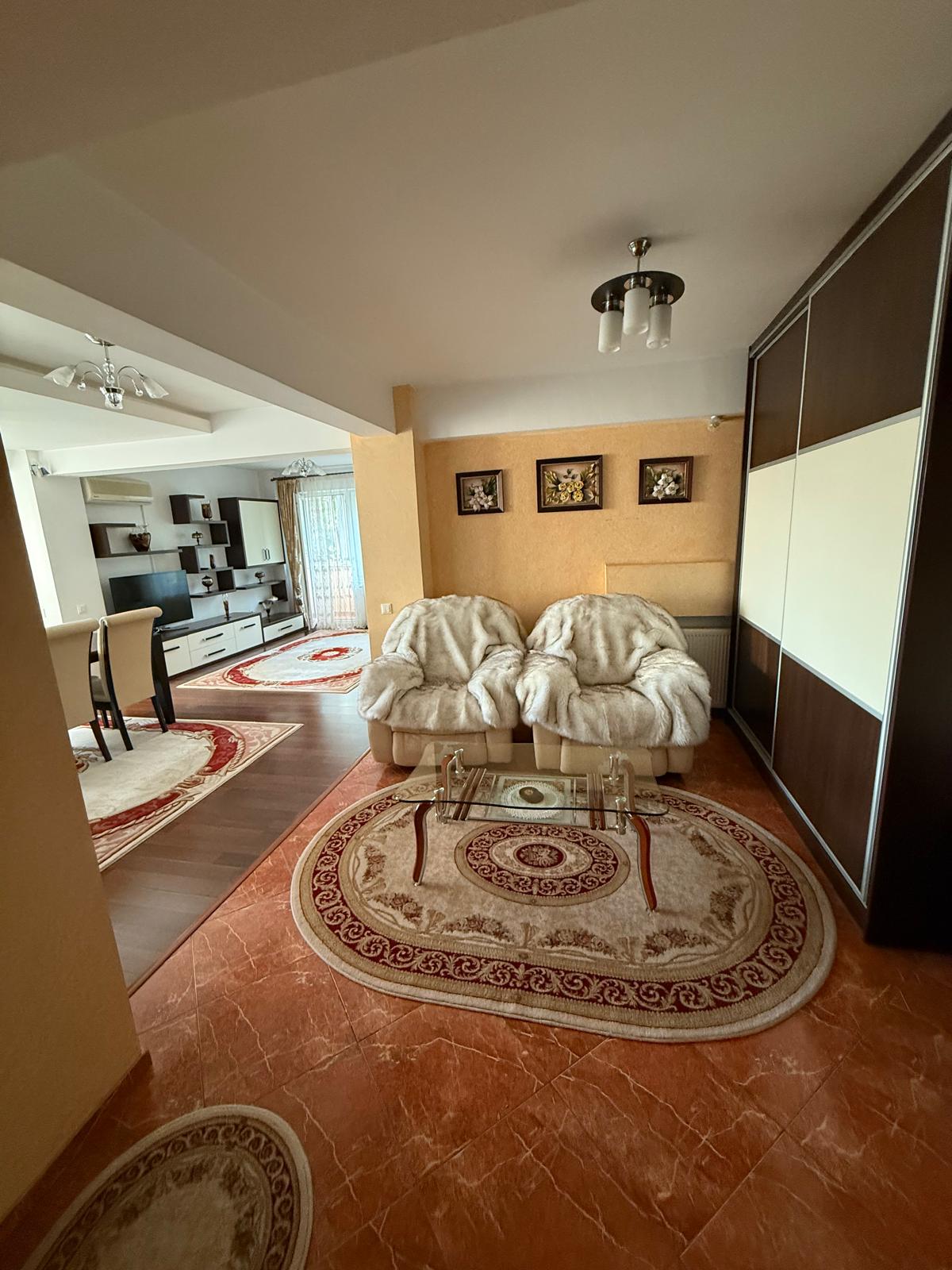 Apartament 4 camere, Zona G. Enescu