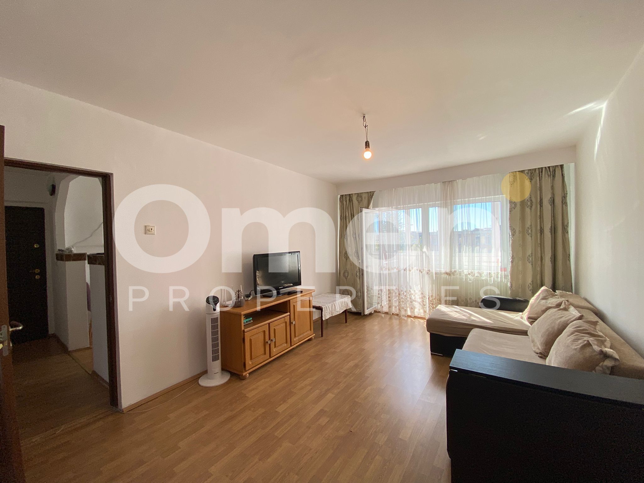 Apartament spatios cu 4 camere decoamndat, zona Republicii — fotografia 8