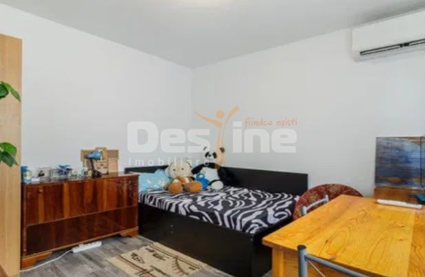 CASA 4 CAMERE PARTER+ETAJ+MANSARDA — fotografia 3