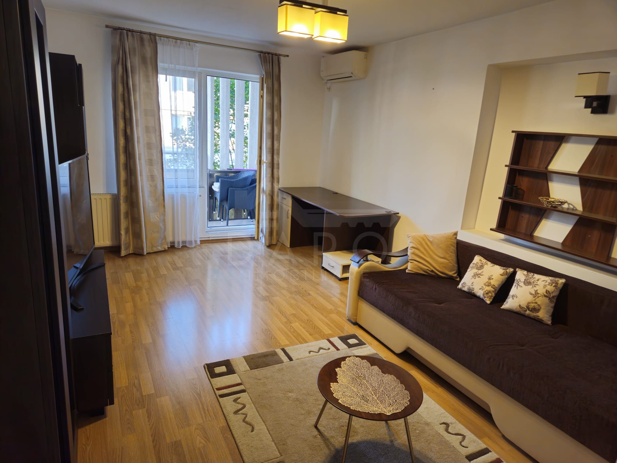 Apartament de vânzare cu 2 camere zona Tudor — fotografia 3
