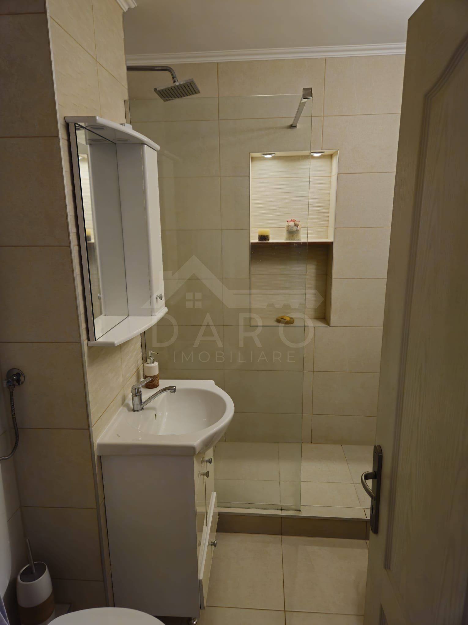 Apartament de vânzare cu 2 camere zona Tudor — fotografia 5