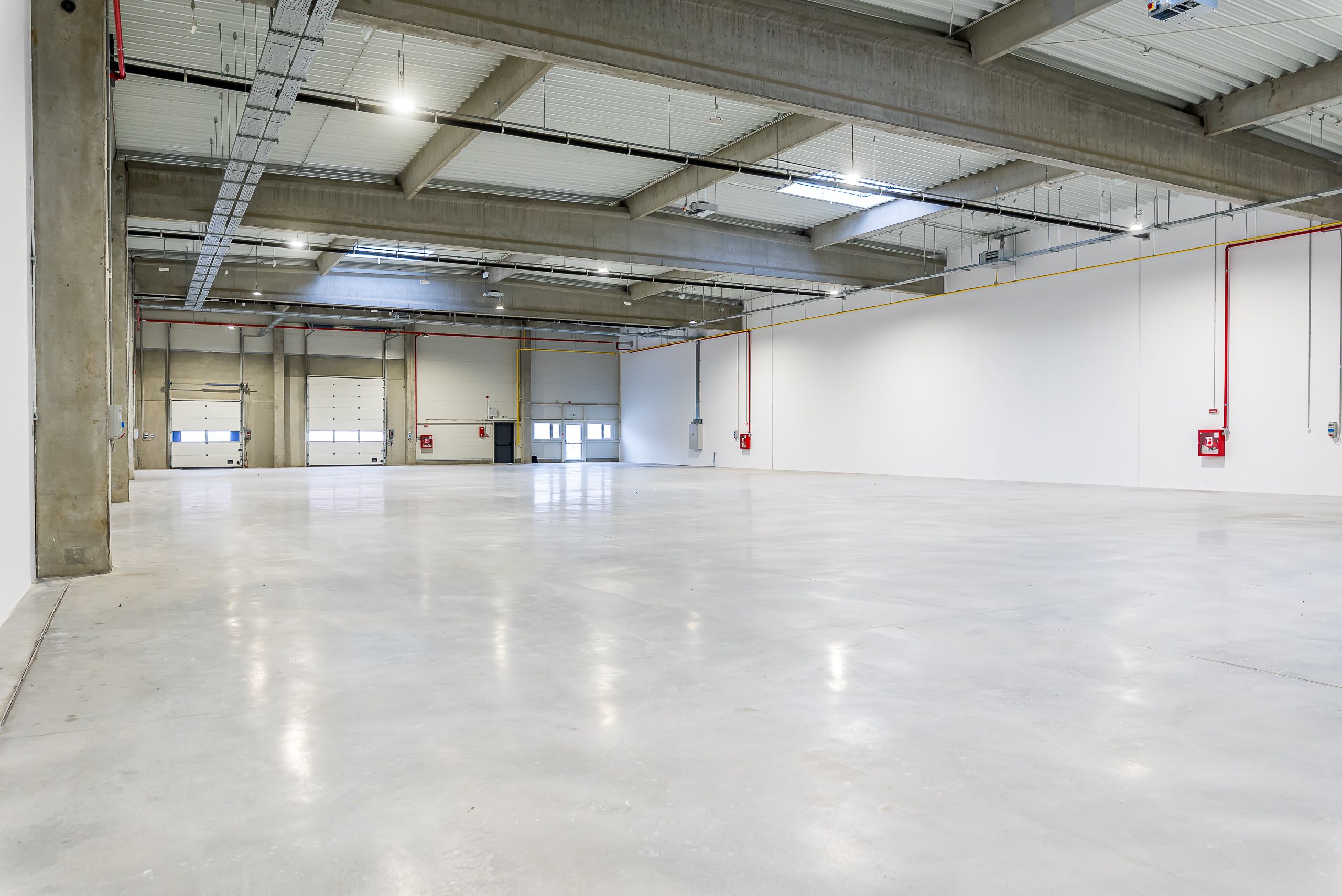 4646 mp - Hala industriala de închiriat în Parc Industrial Arad — fotografia 4