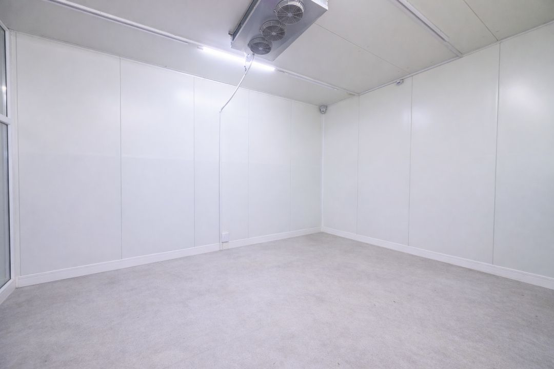 Hală industrială / spațiu comercial – VÂNZARE – DN 65B – Bradu, zonă comercială — fotografia 8