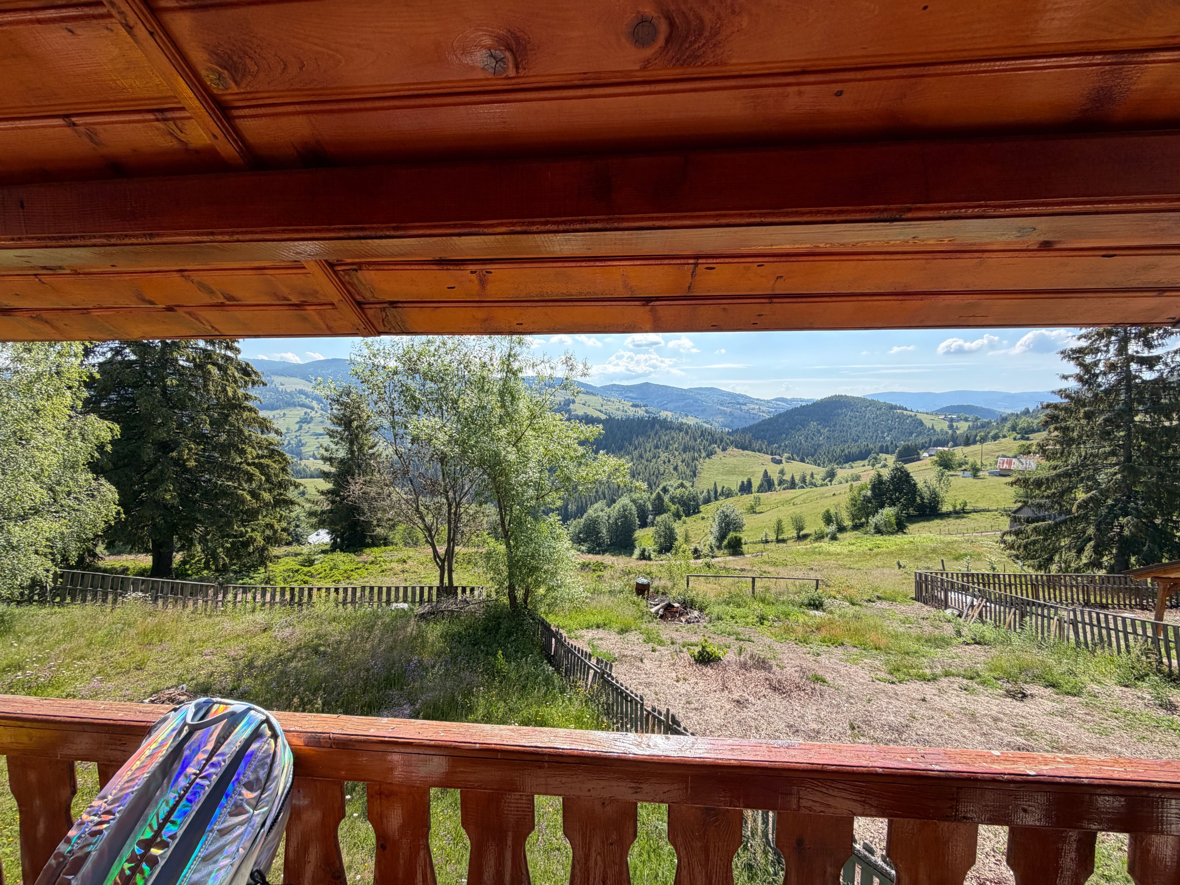 Cabană, 3 dormitoare, Arieseni, vedere panoramică. 75 000 E (neg) — fotografia 7