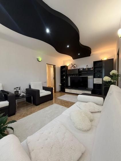 Apartament 3 camere de vanzare in zona Dristor — fotografia 3