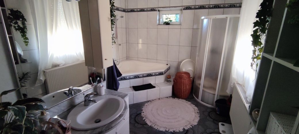 BRASADAS vinde casa cu 7 camere si teren 890mp în Decebal. — fotografia 6