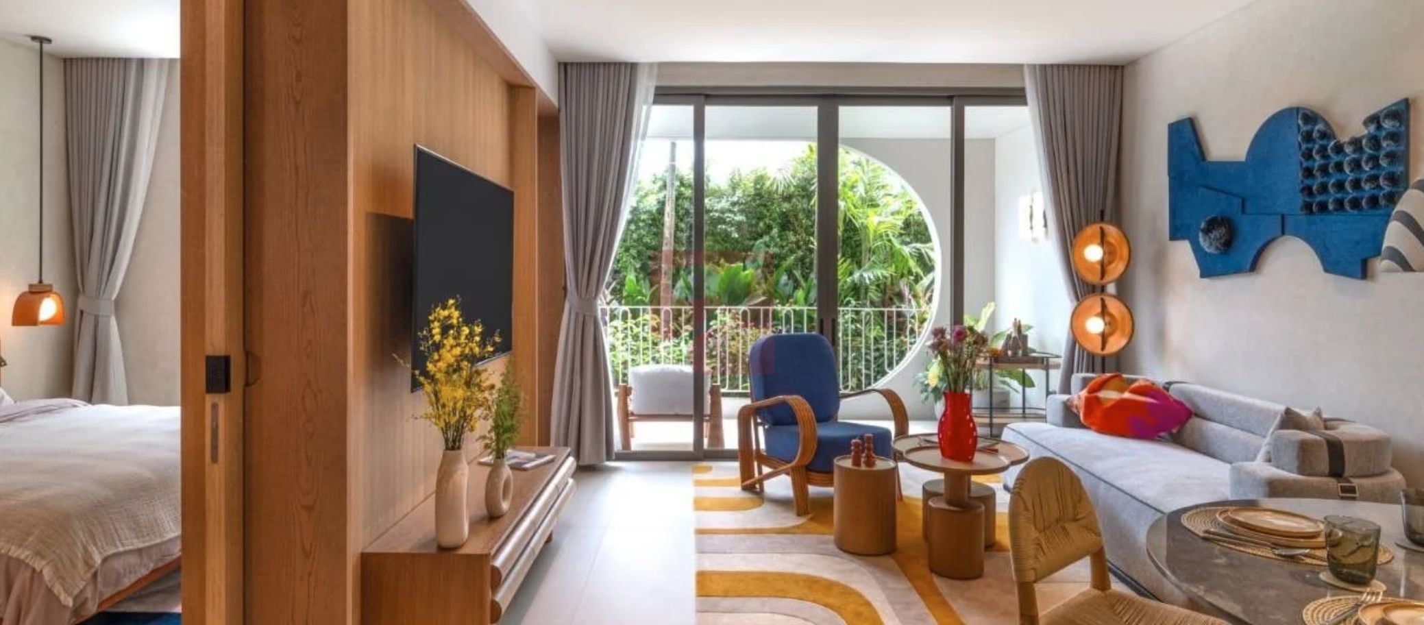 Freehold, The Standard Residences