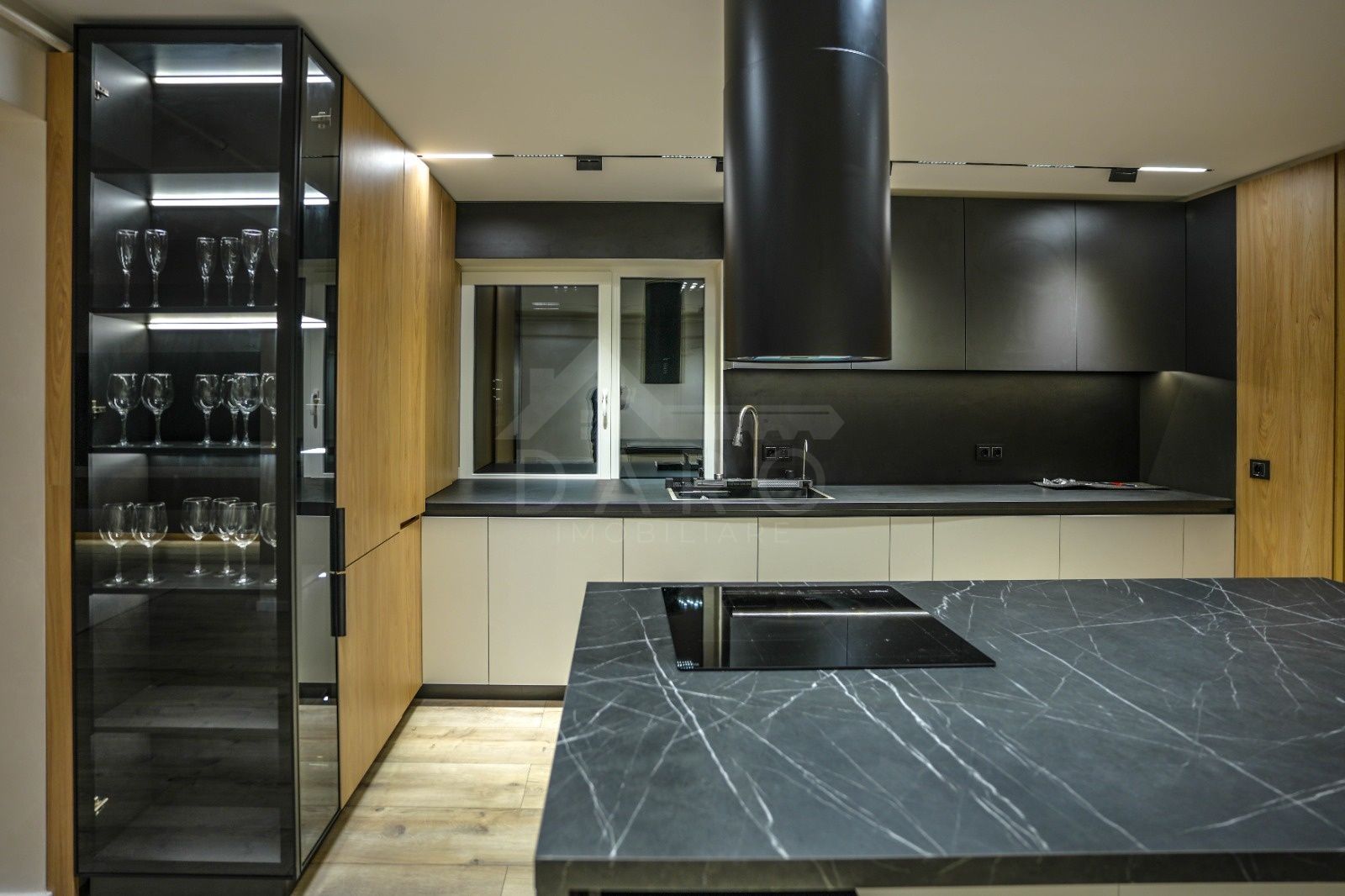Penthouse de închiriat . — fotografia 8