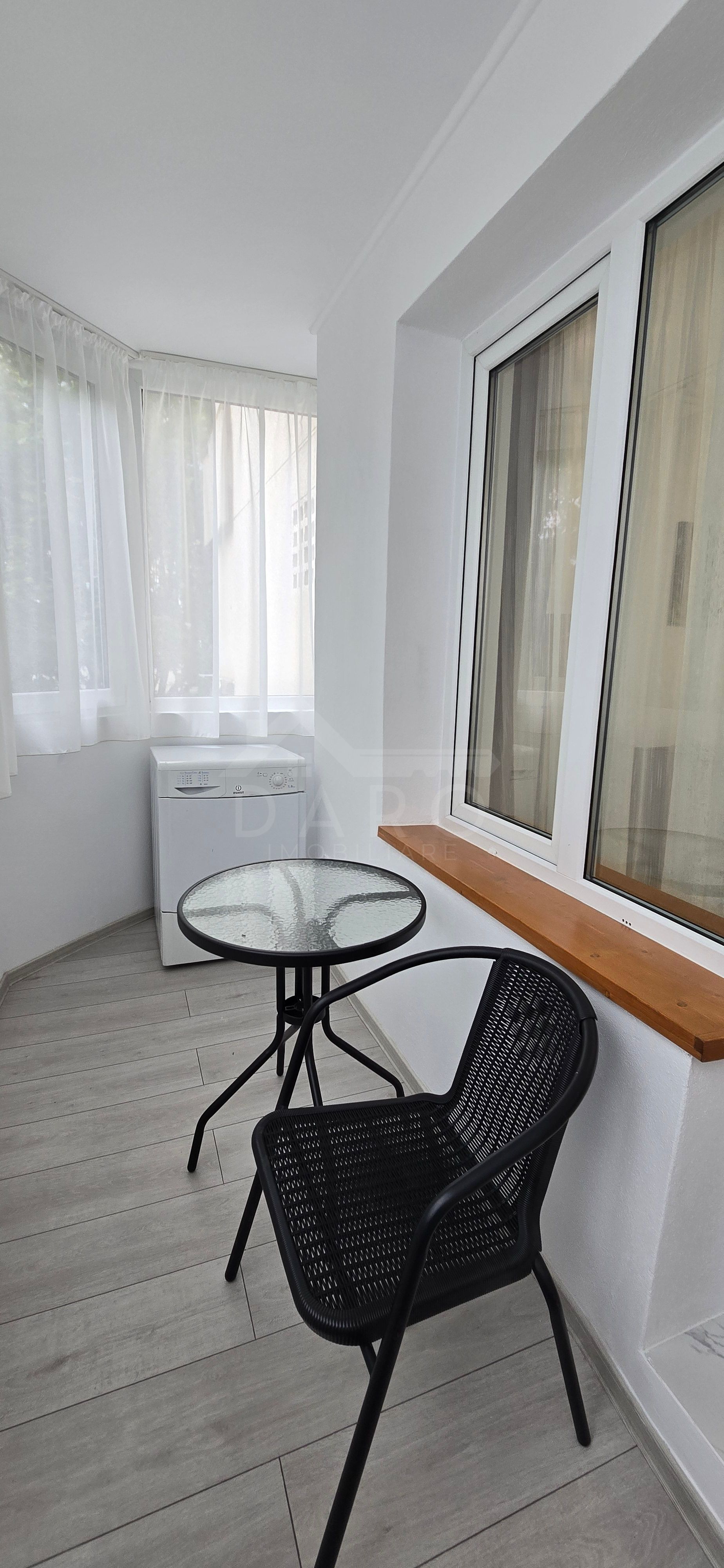 Apartament cu 3 camere Tudor etaj 2 prima închiriere — fotografia 9