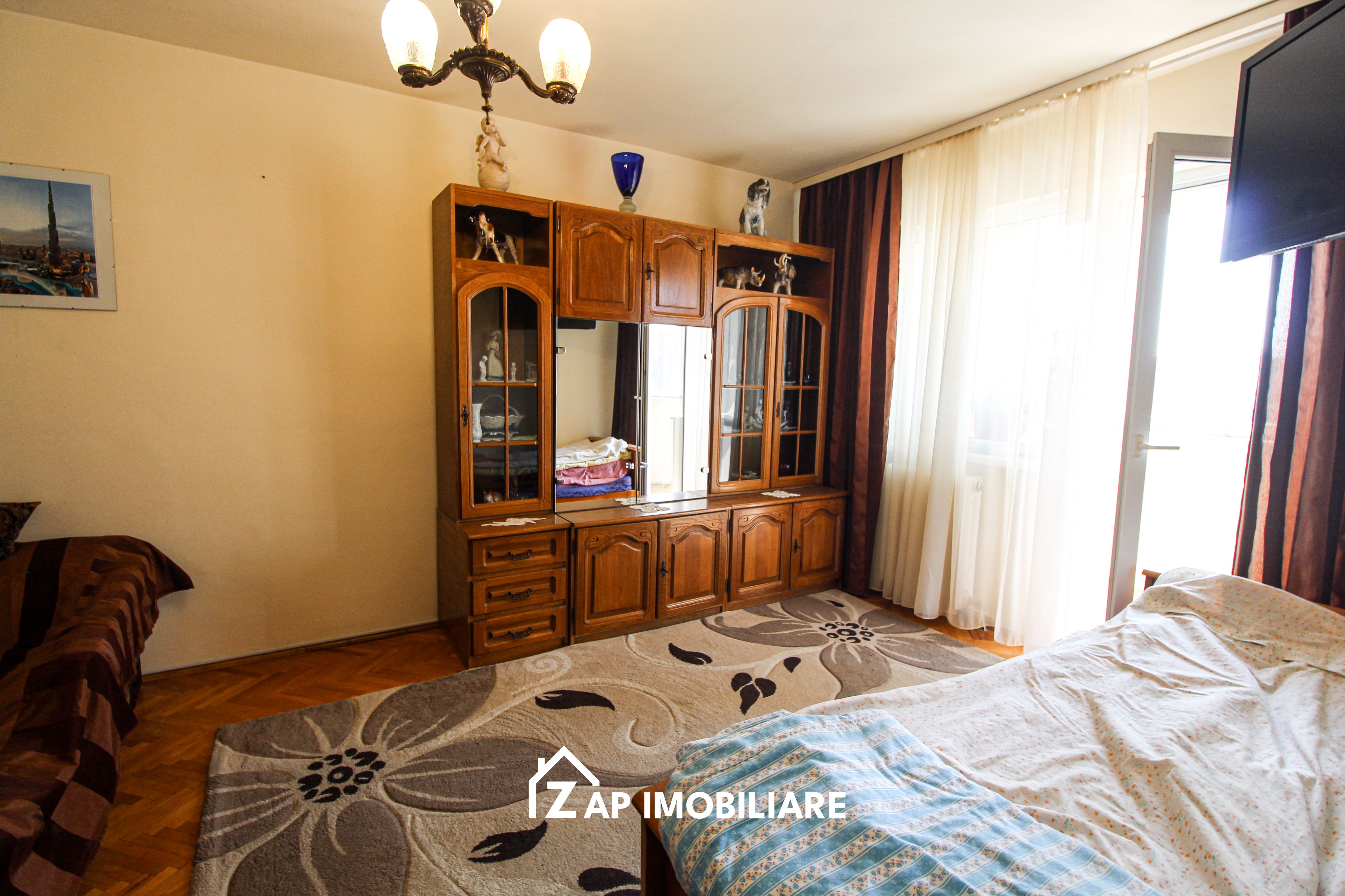 Dâmbul Pietros - Bulevardul 1848 - Ap 2 Camere Decomandat - Hol Pătrat — fotografia 10