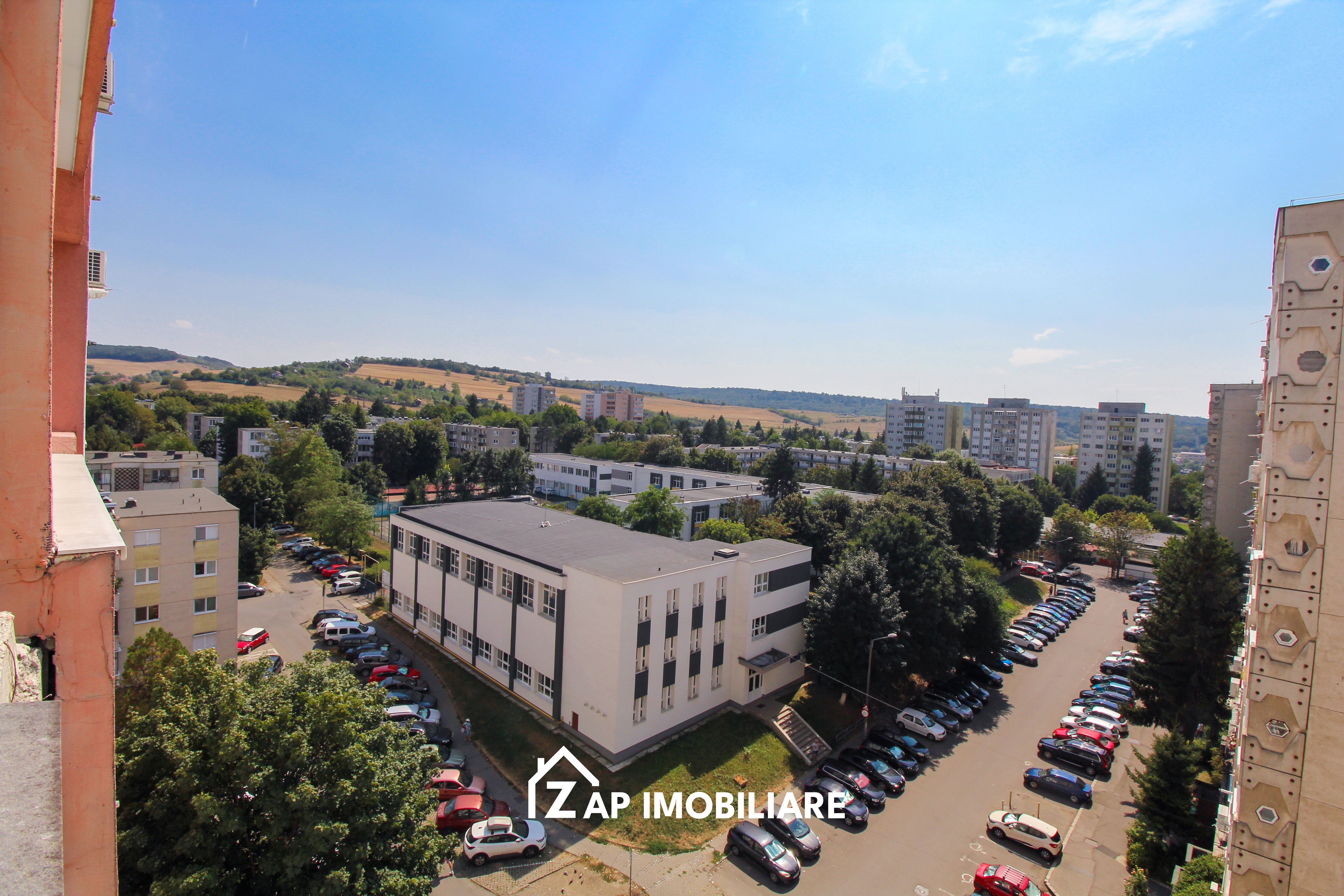 Dâmbul Pietros - Bulevardul 1848 - Ap 2 Camere Decomandat - Hol Pătrat — fotografia 16