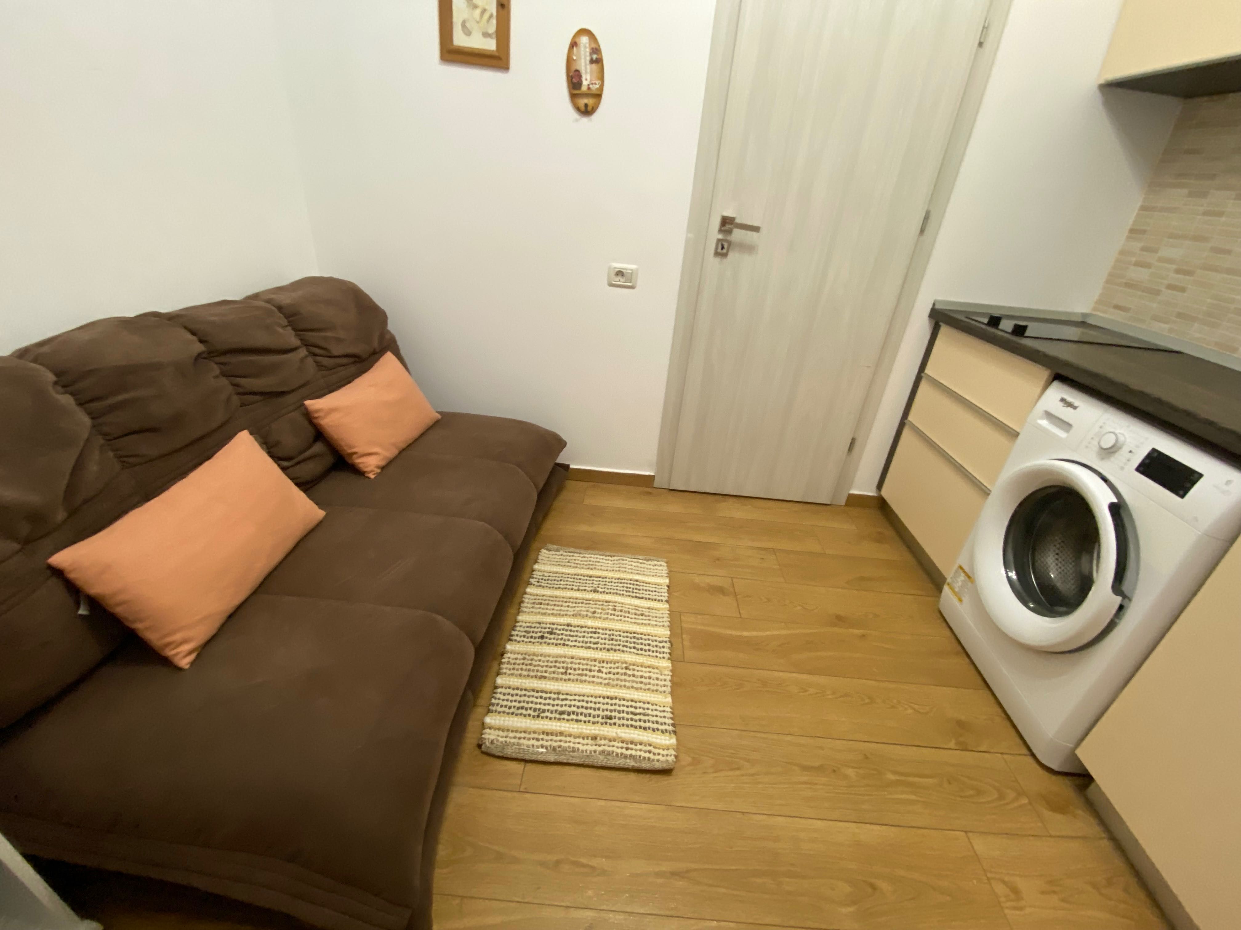 Vand/schimb ap 2 camere in Mamaia N - zona cluburilor — fotografia 4