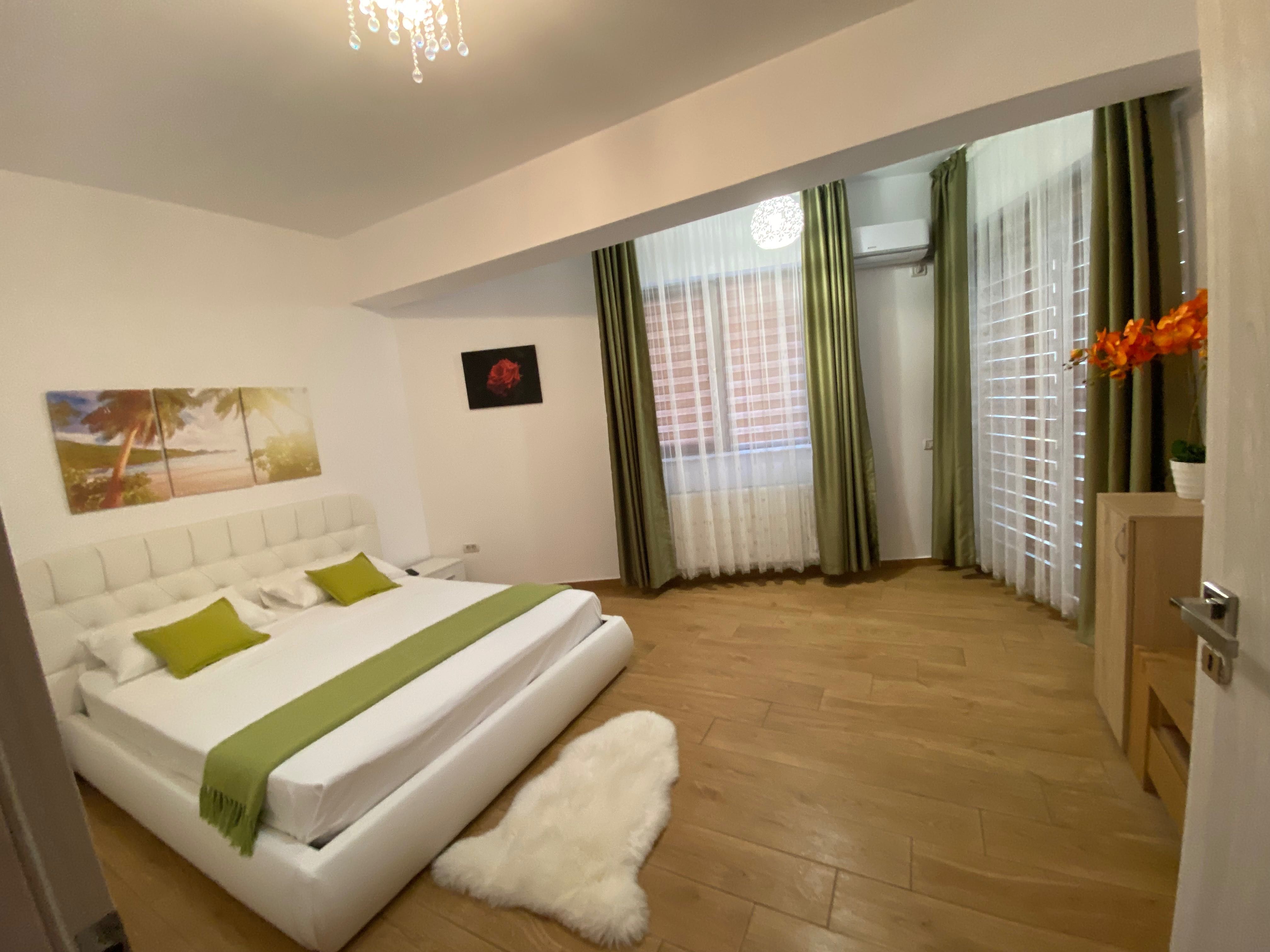 Vand/schimb ap 2 camere in Mamaia N - zona cluburilor — fotografia 6