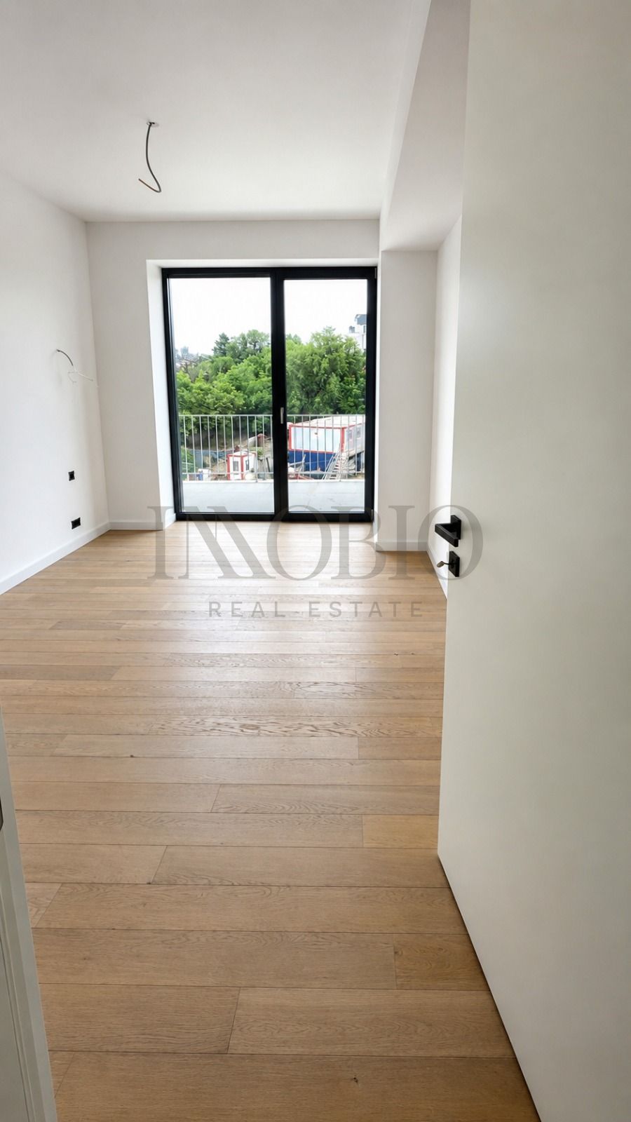 Apartament cu 3 camere | One Lake District/Faza 1/Loc de parcare — fotografia 5