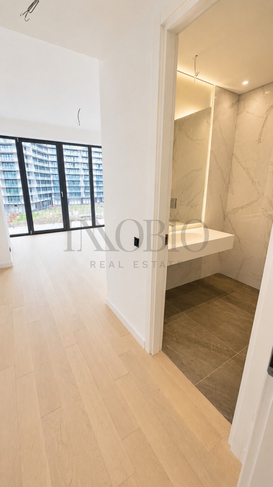 Apartament cu 3 camere | One Lake District/Faza 1/Loc de parcare — fotografia 7