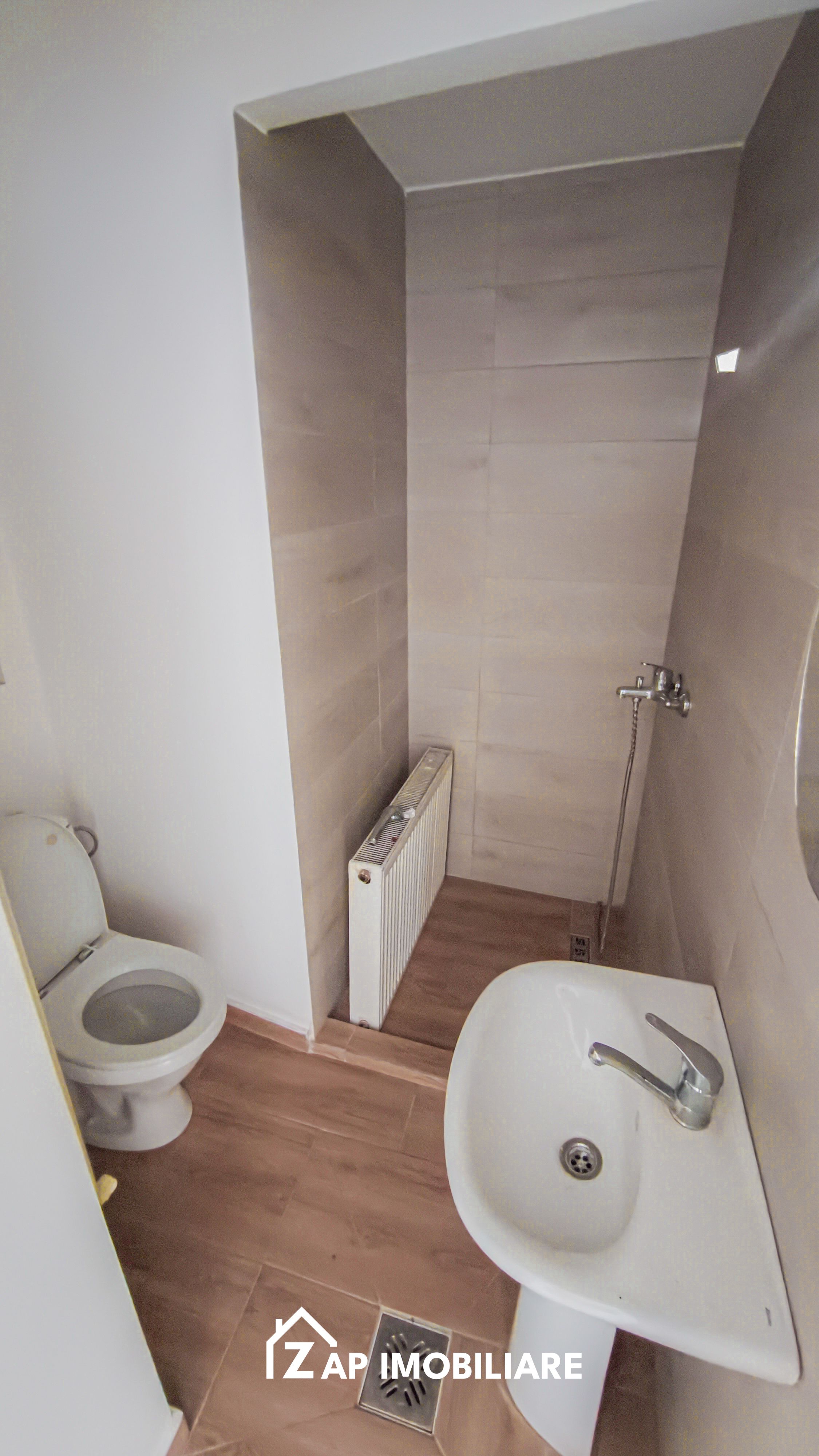 Spațiu de Birouri - 150 mp Utili - 4 Camere - Etaj 1 — fotografia 6