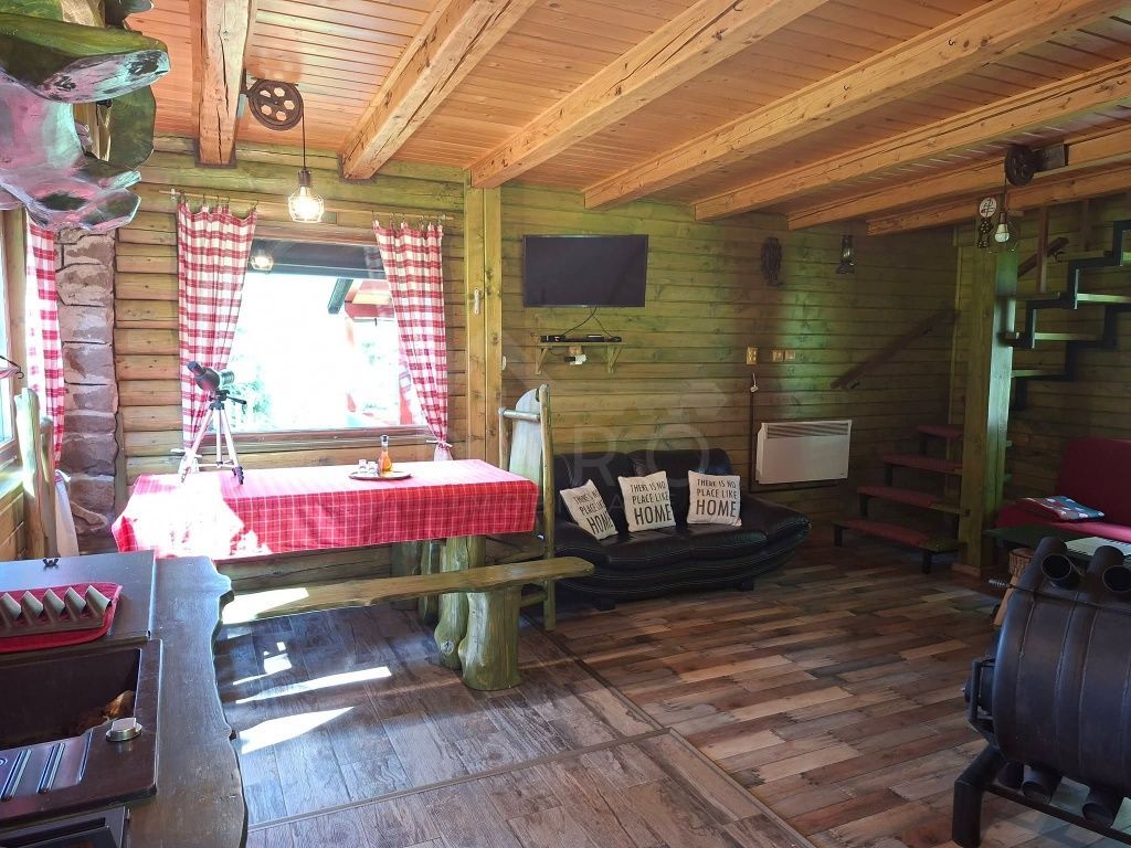 Cabană de vânzare la munte — fotografia 6