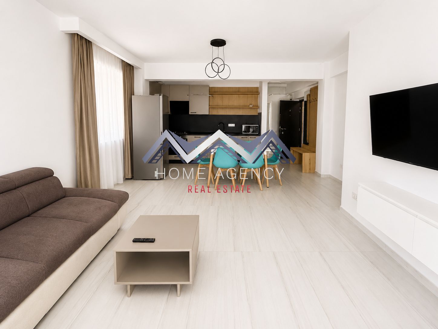 Apartament 3 camere premium + curte 100 mp | prima închiriere