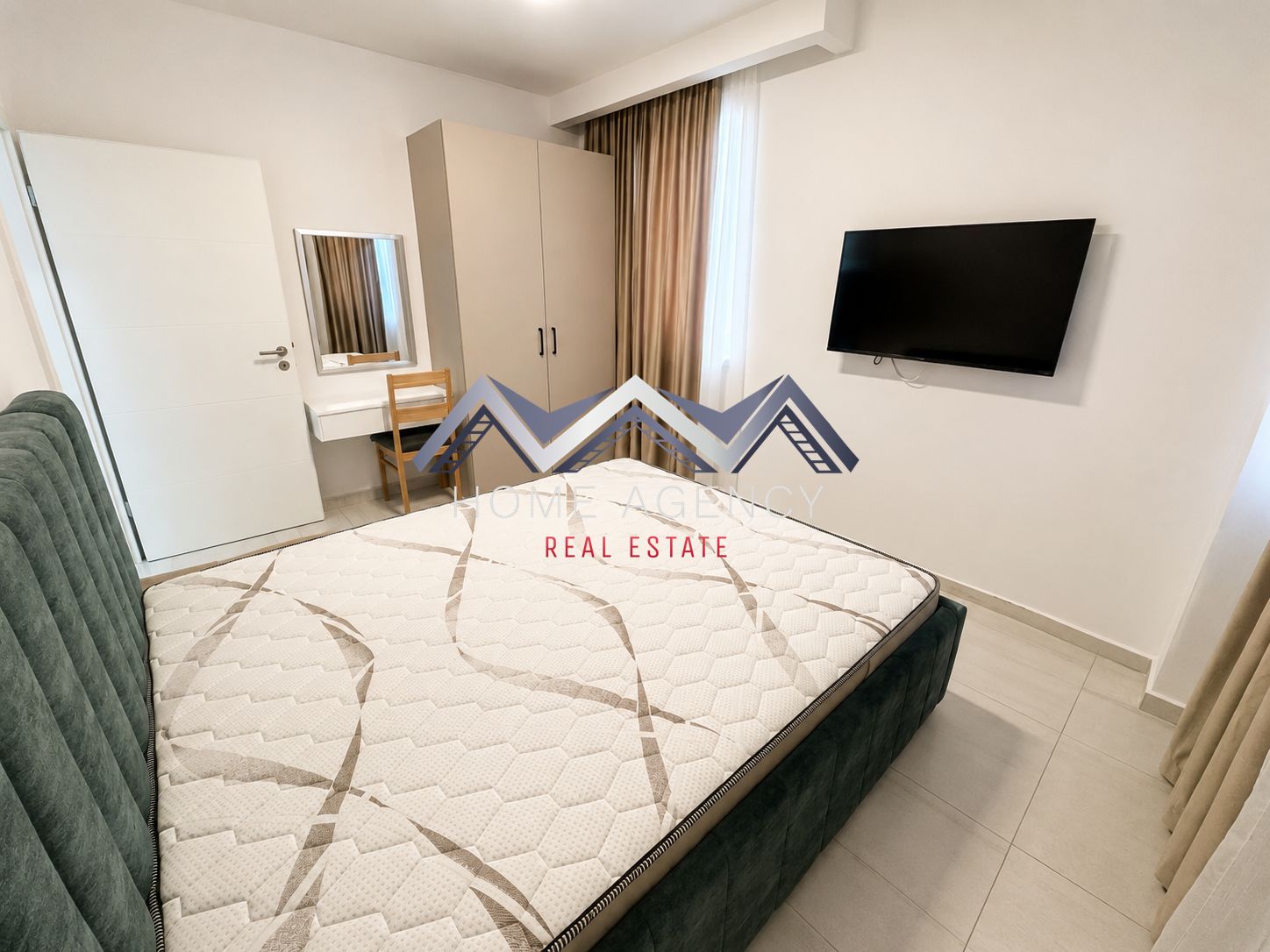 Apartament 3 camere premium + curte 100 mp | prima închiriere — fotografia 4