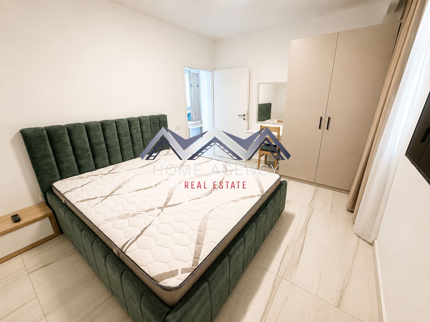 Apartament 3 camere premium + curte 100 mp | prima închiriere — fotografia 5