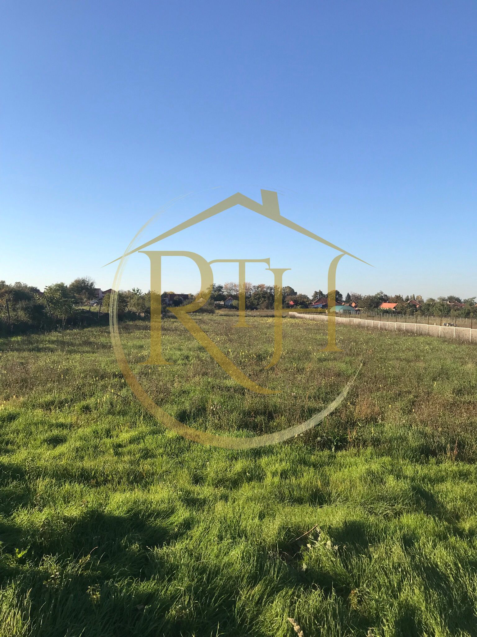 Vand teren intravilan Zona Fraidorf,comison ,,0'' — fotografia 7
