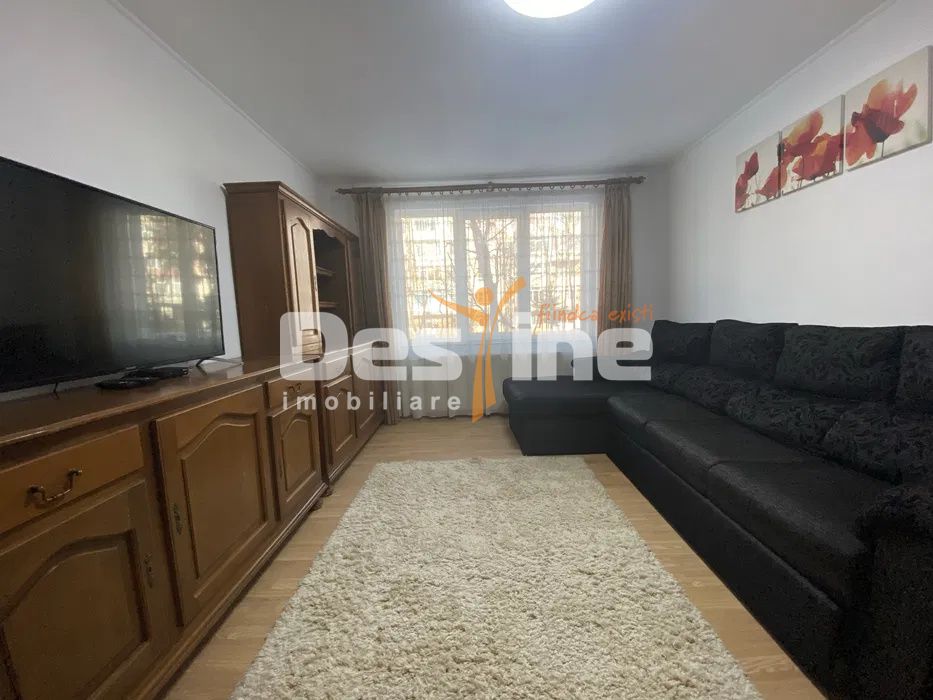 Apartament cu 3 camere, cu doua locuri de parcare, situat in cartierul Tractorul — fotografia 2